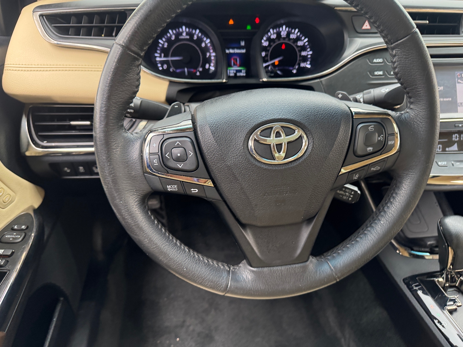 Thumbnail: 2017 Toyota Avalon - 4