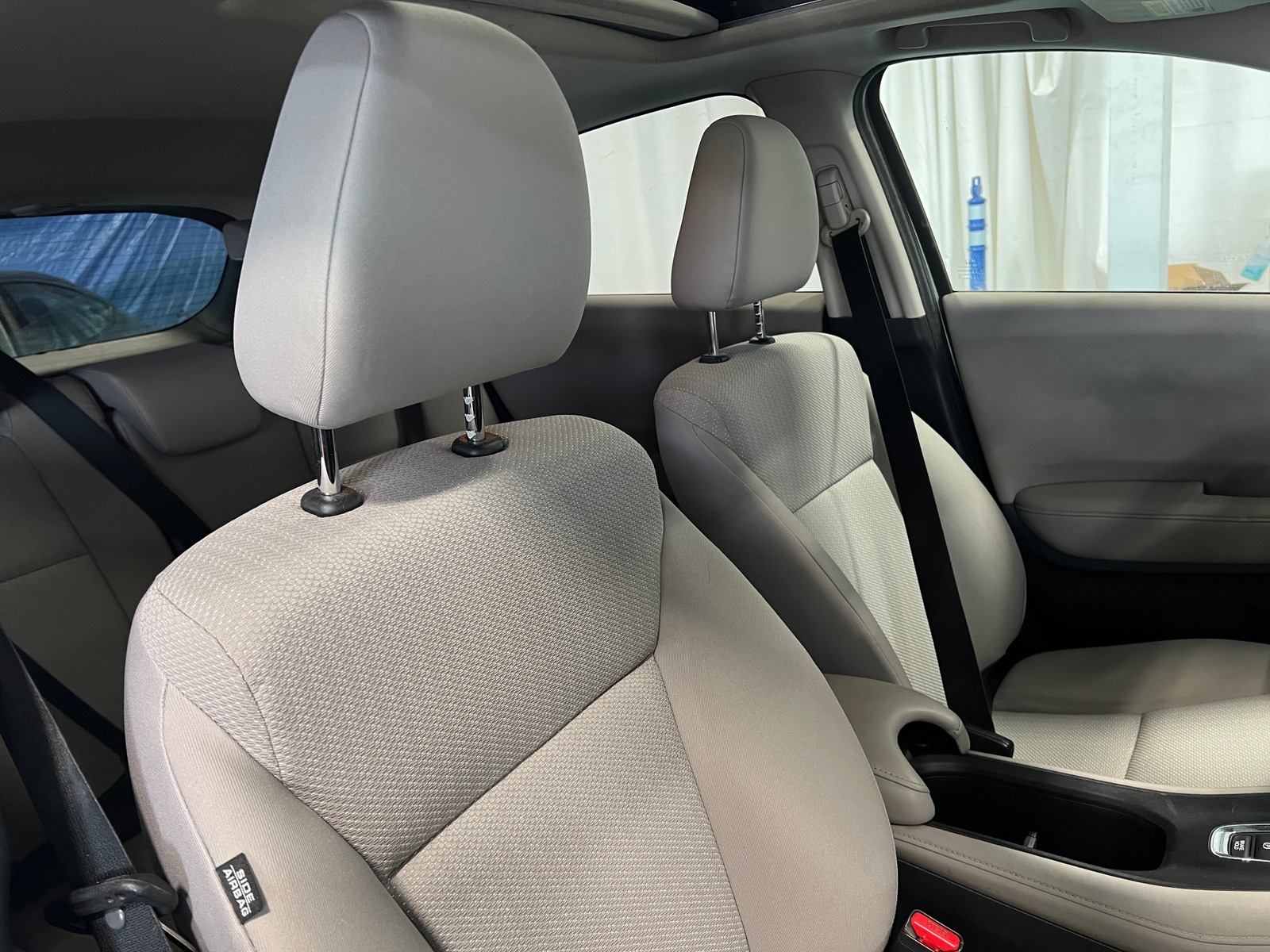 Thumbnail: 2016 Honda HR-V - 2