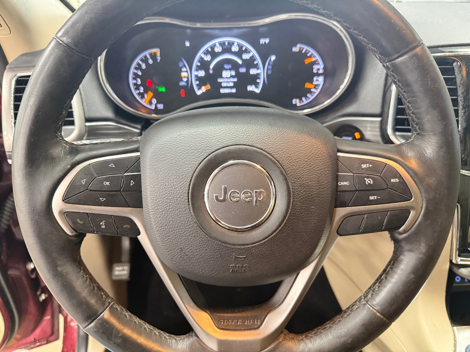 Thumbnail: 2019 Jeep Grand Cherokee - 4