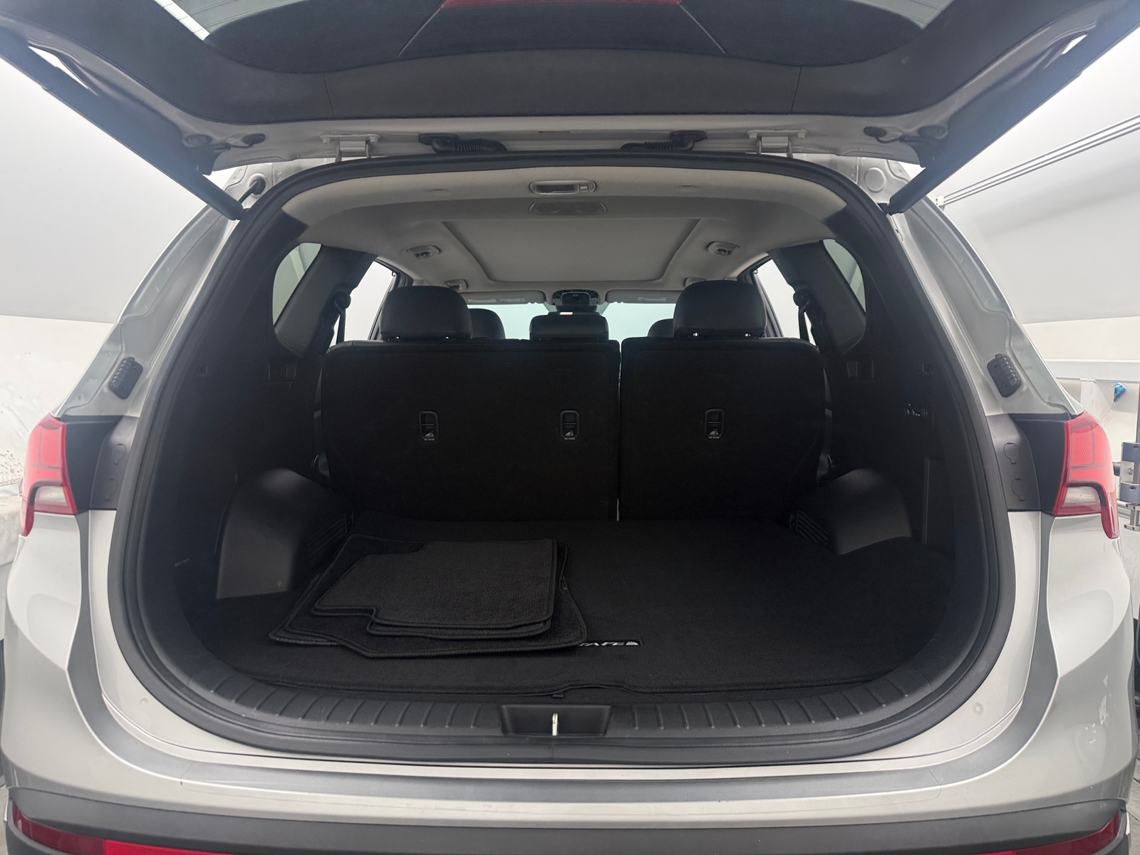 Thumbnail: 2021 Hyundai Santa Fe - 6