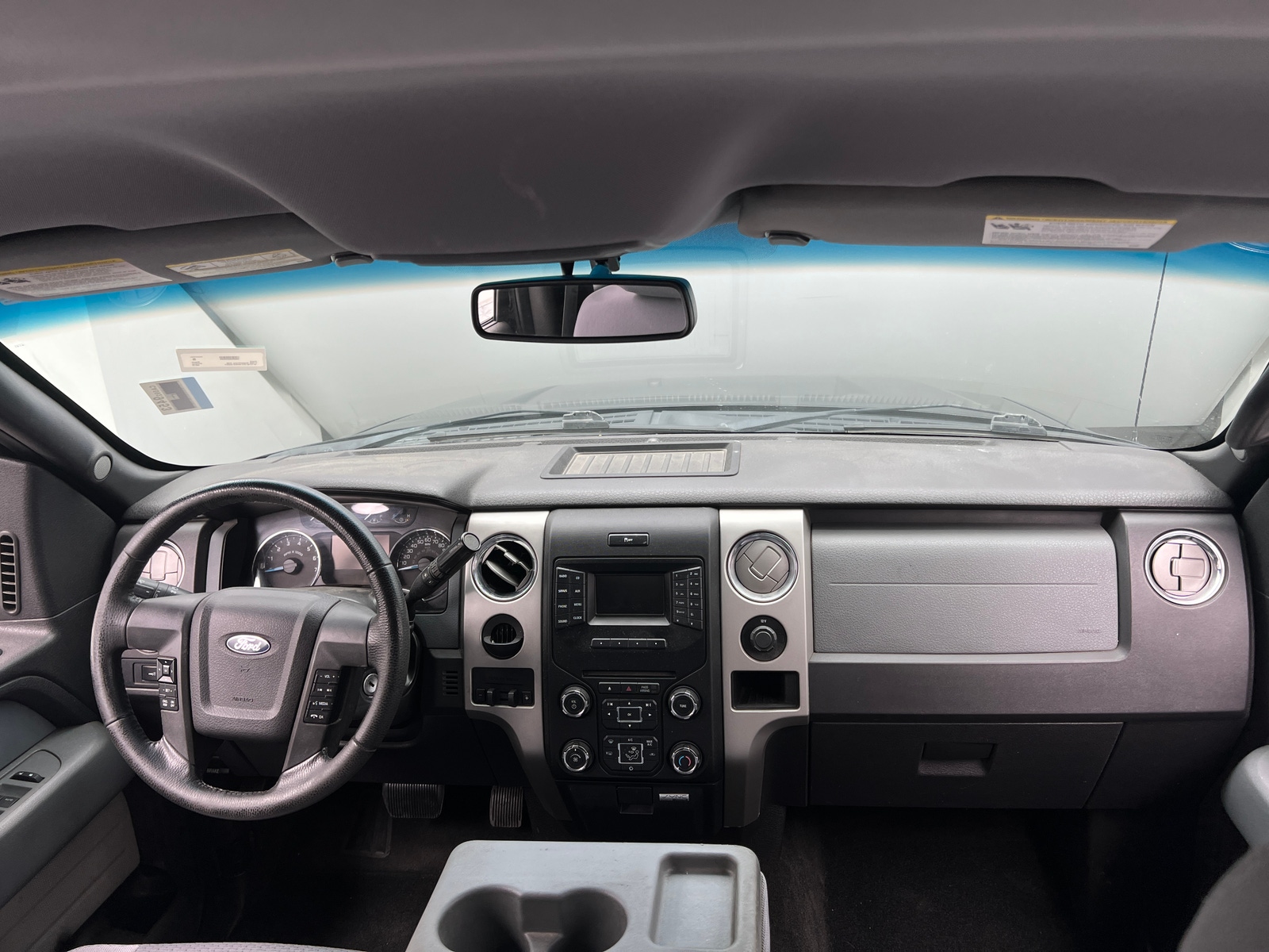 Thumbnail: 2013 Ford Econoline - 3