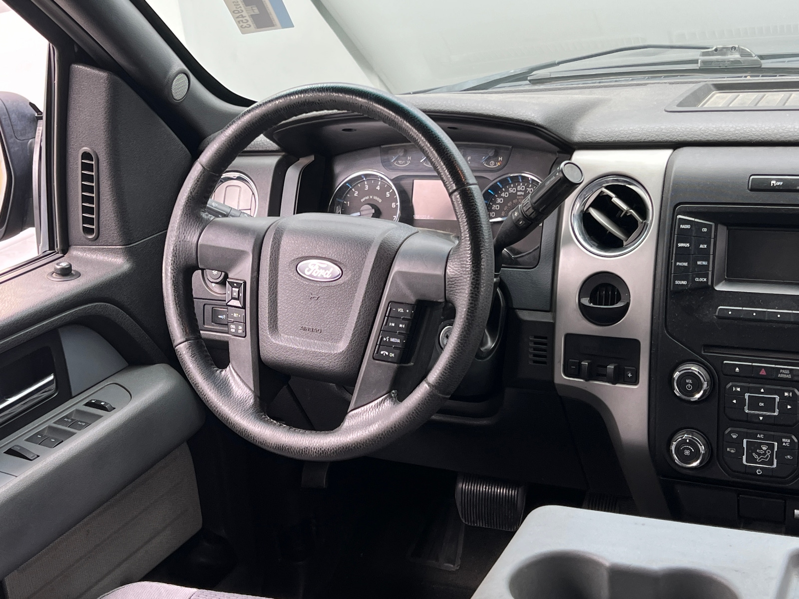 Thumbnail: 2013 Ford Econoline - 5