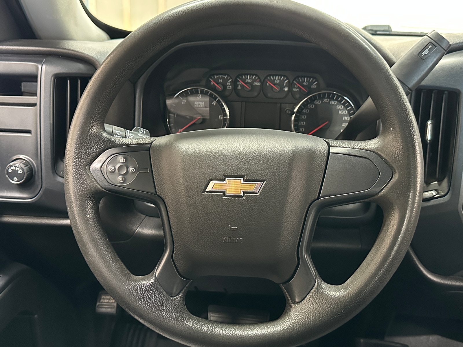 Thumbnail: 2019 Chevrolet Silverado 1500 - 5