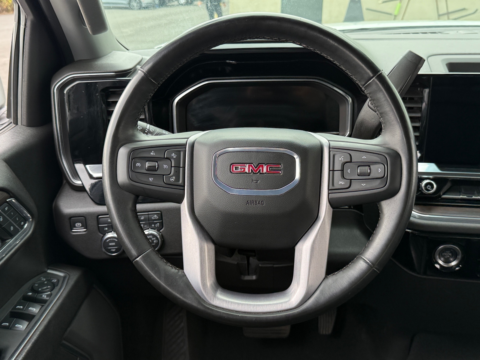 Thumbnail: 2024 GMC Sierra 1500 - 4