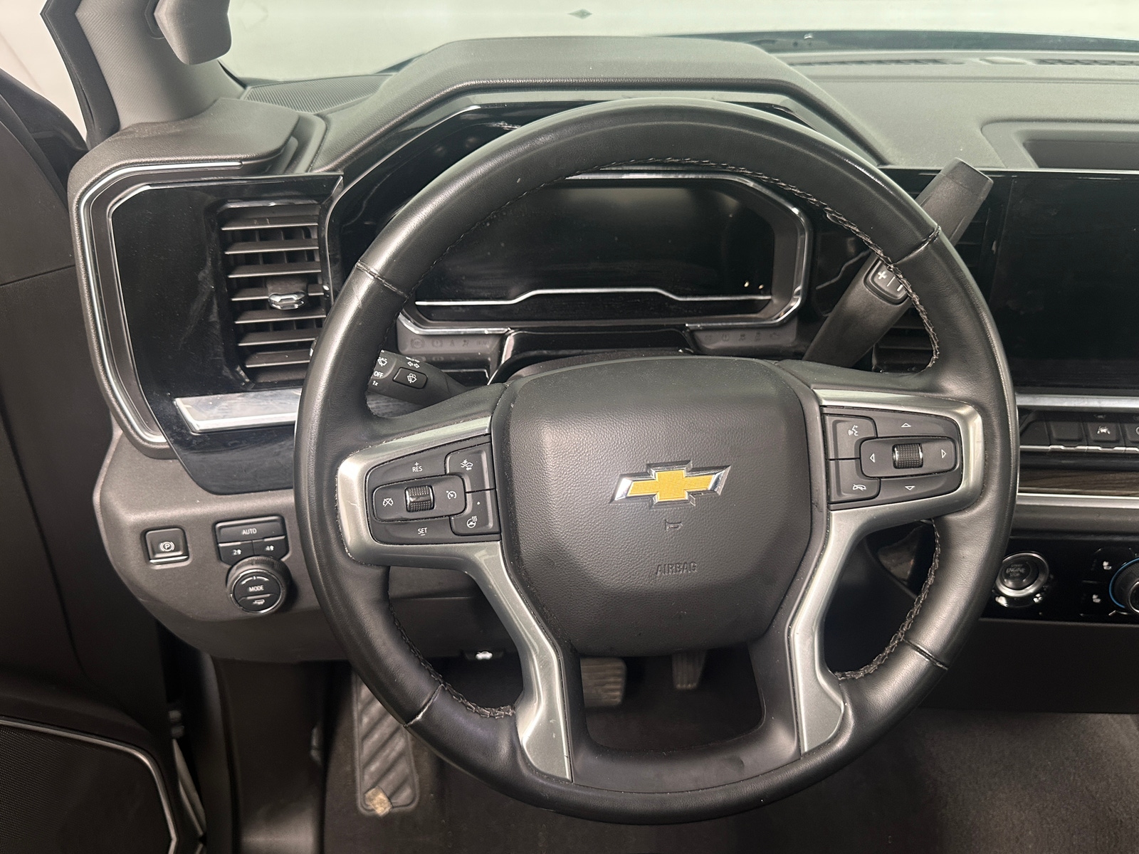 Thumbnail: 2024 Chevrolet Silverado 1500 - 5