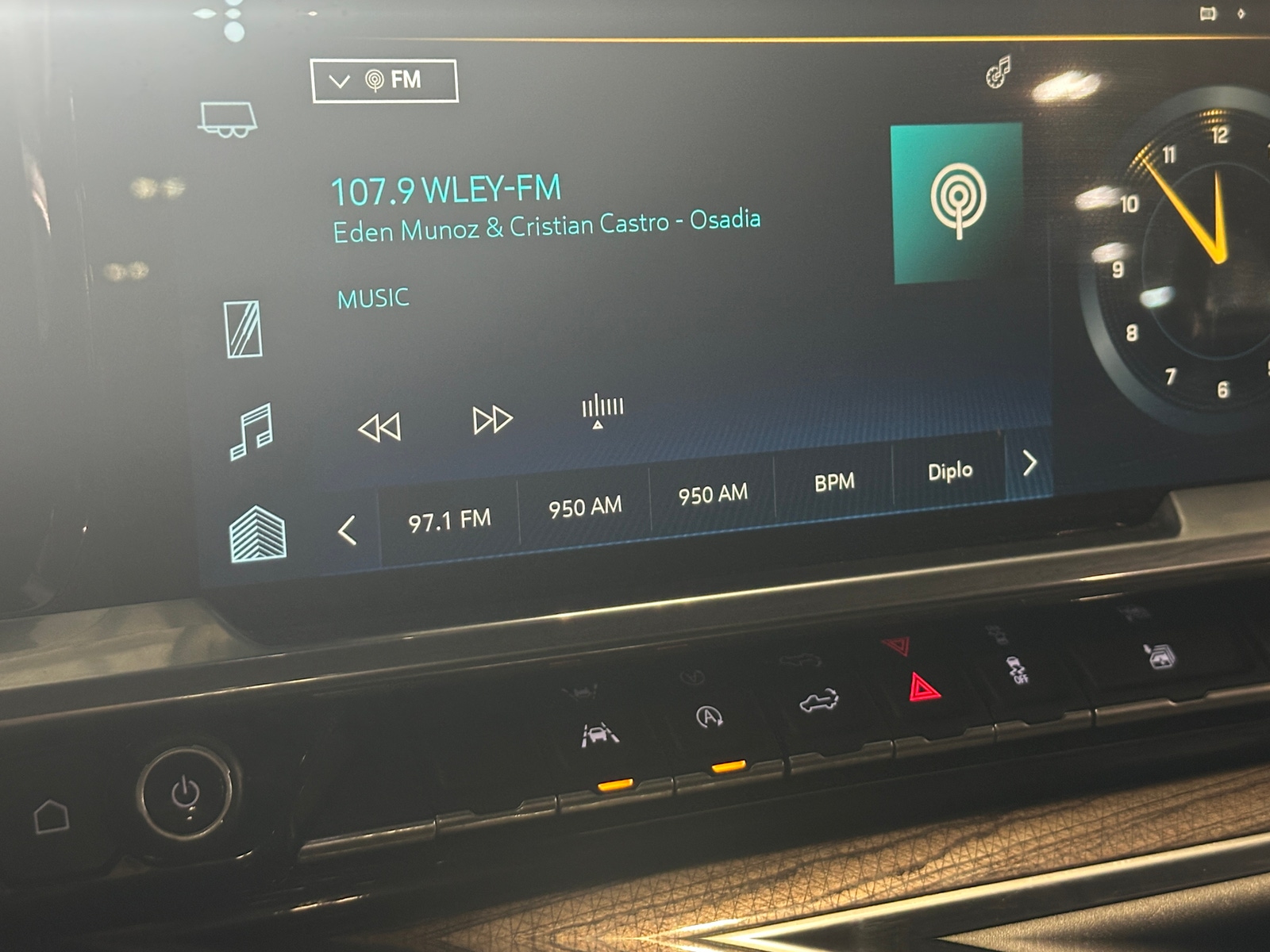 Thumbnail: 2024 Chevrolet Silverado 1500 - 4
