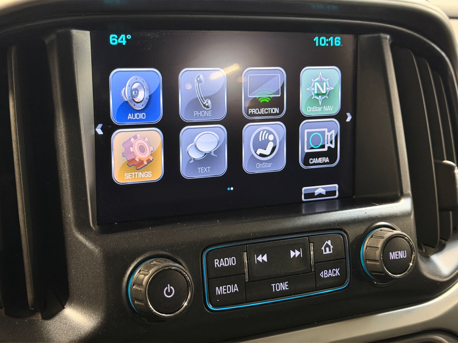 Thumbnail: 2018 Chevrolet Colorado - 4