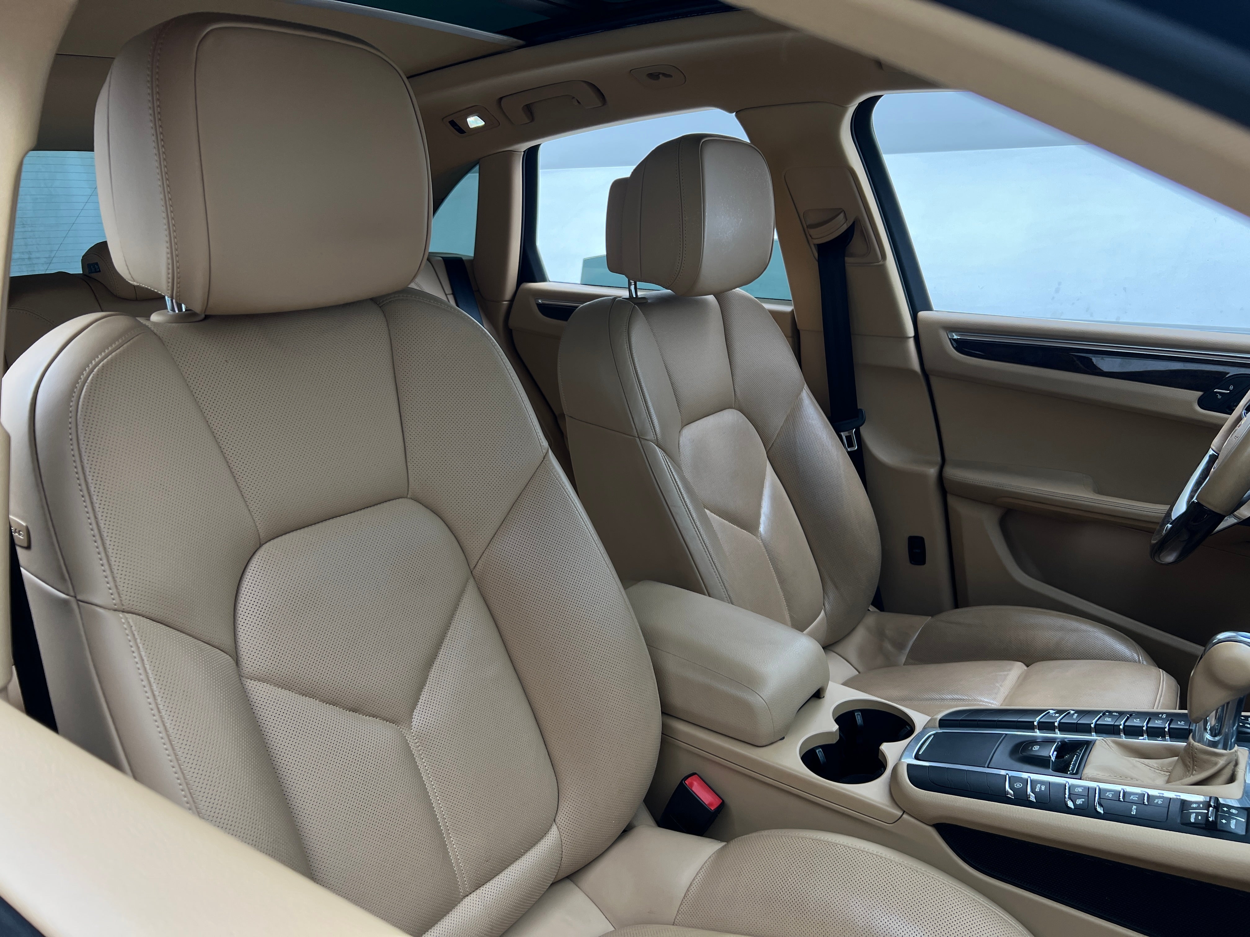 2015 Porsche Macan