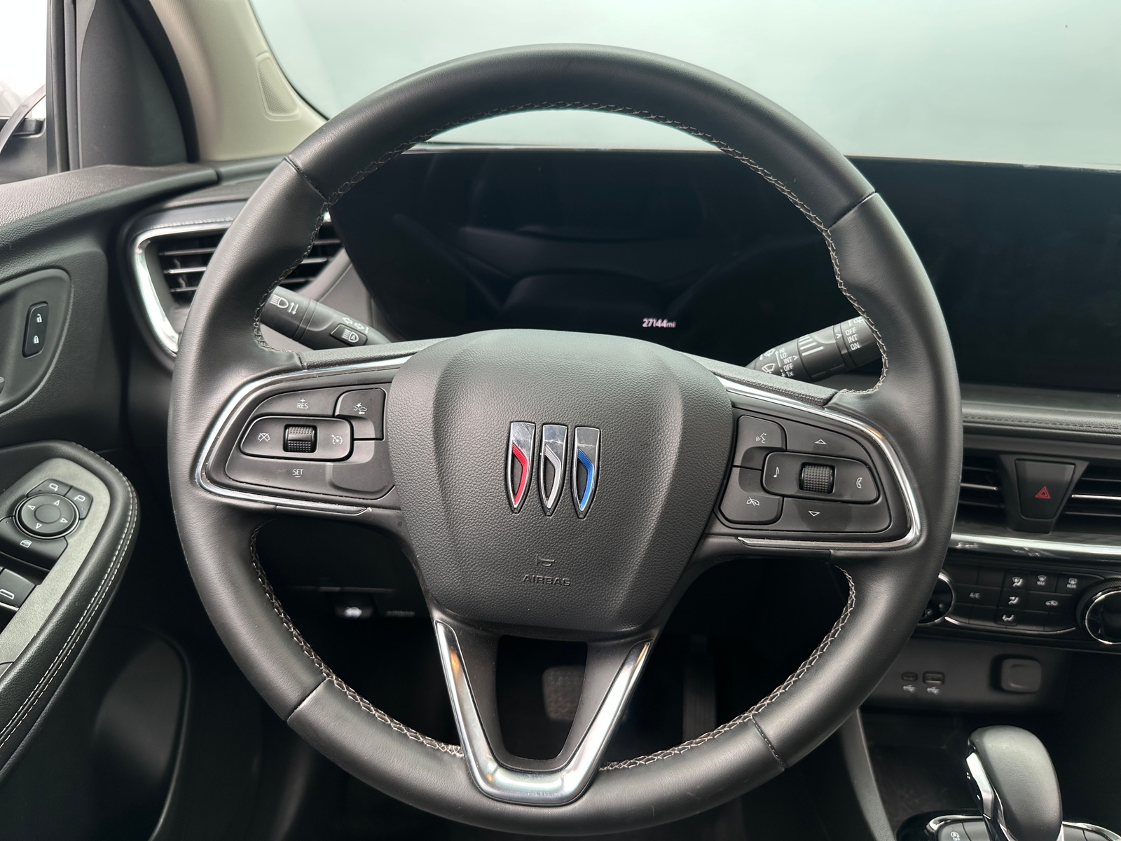 Thumbnail: 2025 Buick Encore GX - 4