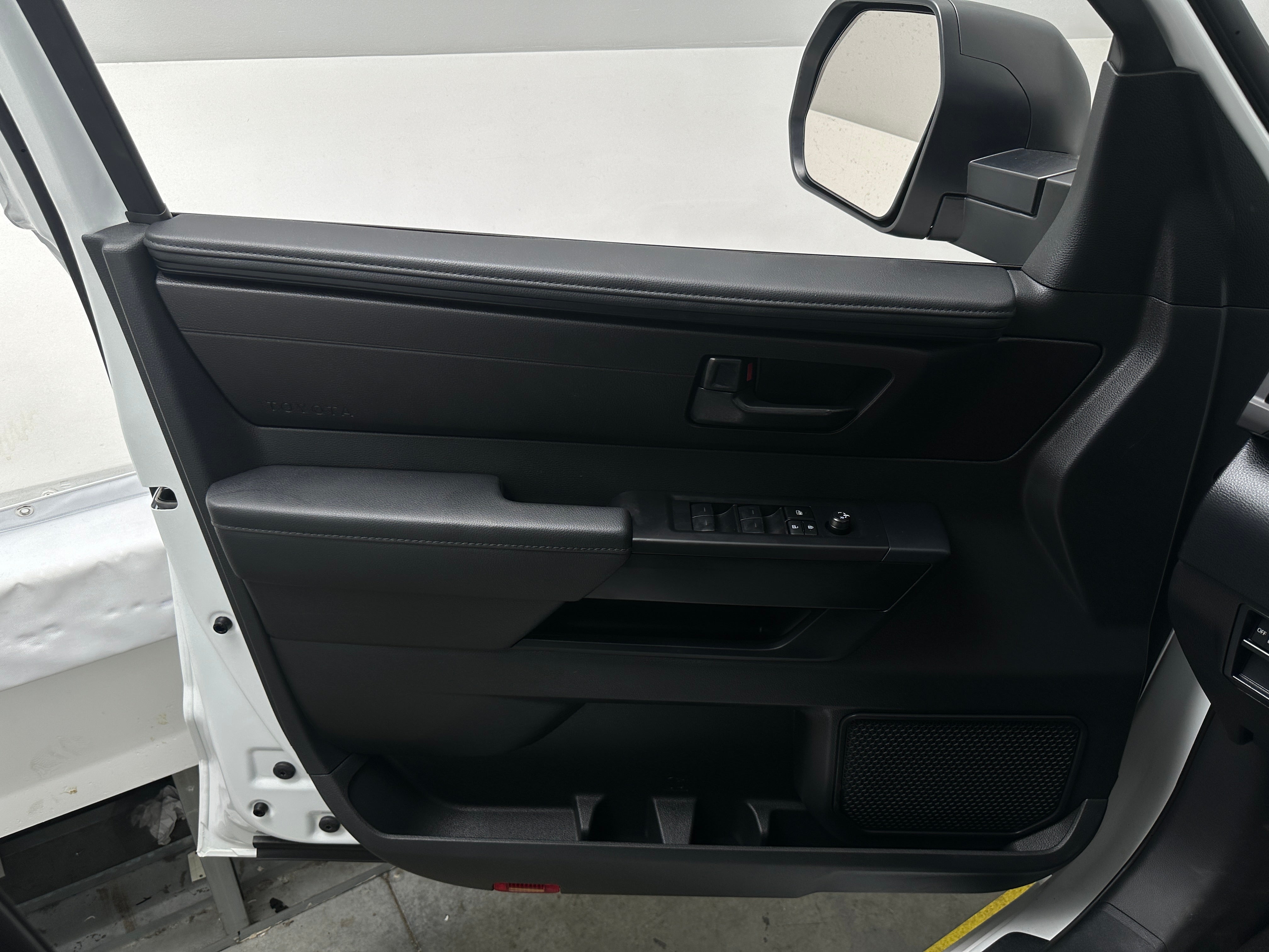 5TFKB5DB1RX220974