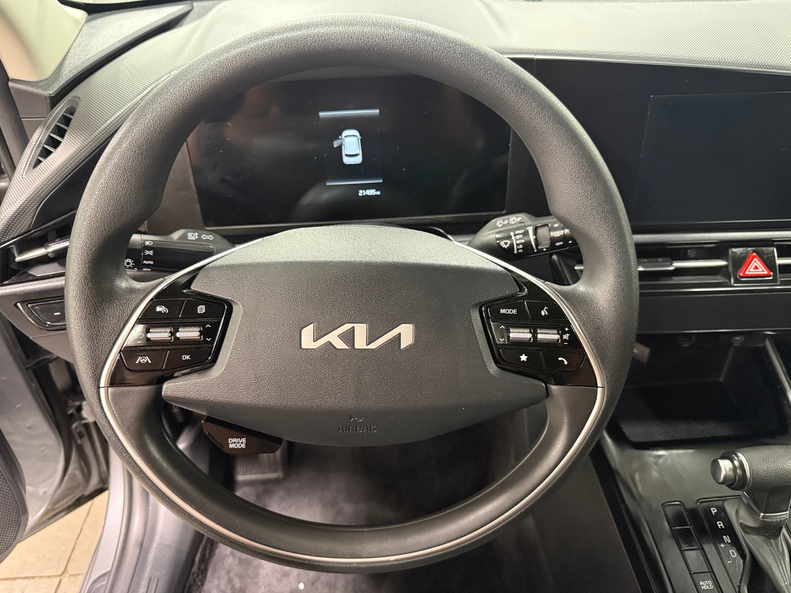 Thumbnail: 2025 Kia Niro - 5