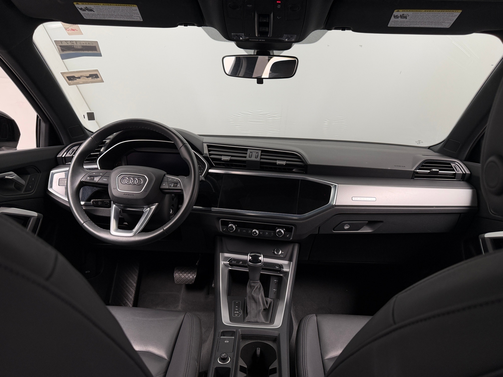 Thumbnail: 2025 Audi Q3 - 2