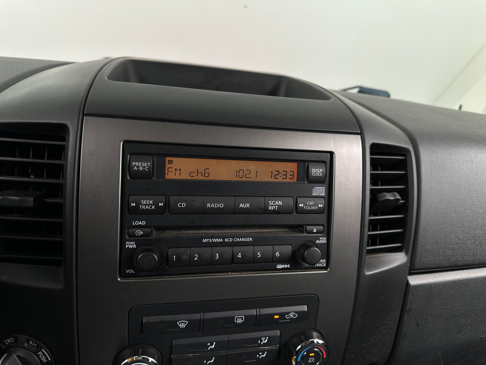 Thumbnail: 2012 Nissan Titan - 4