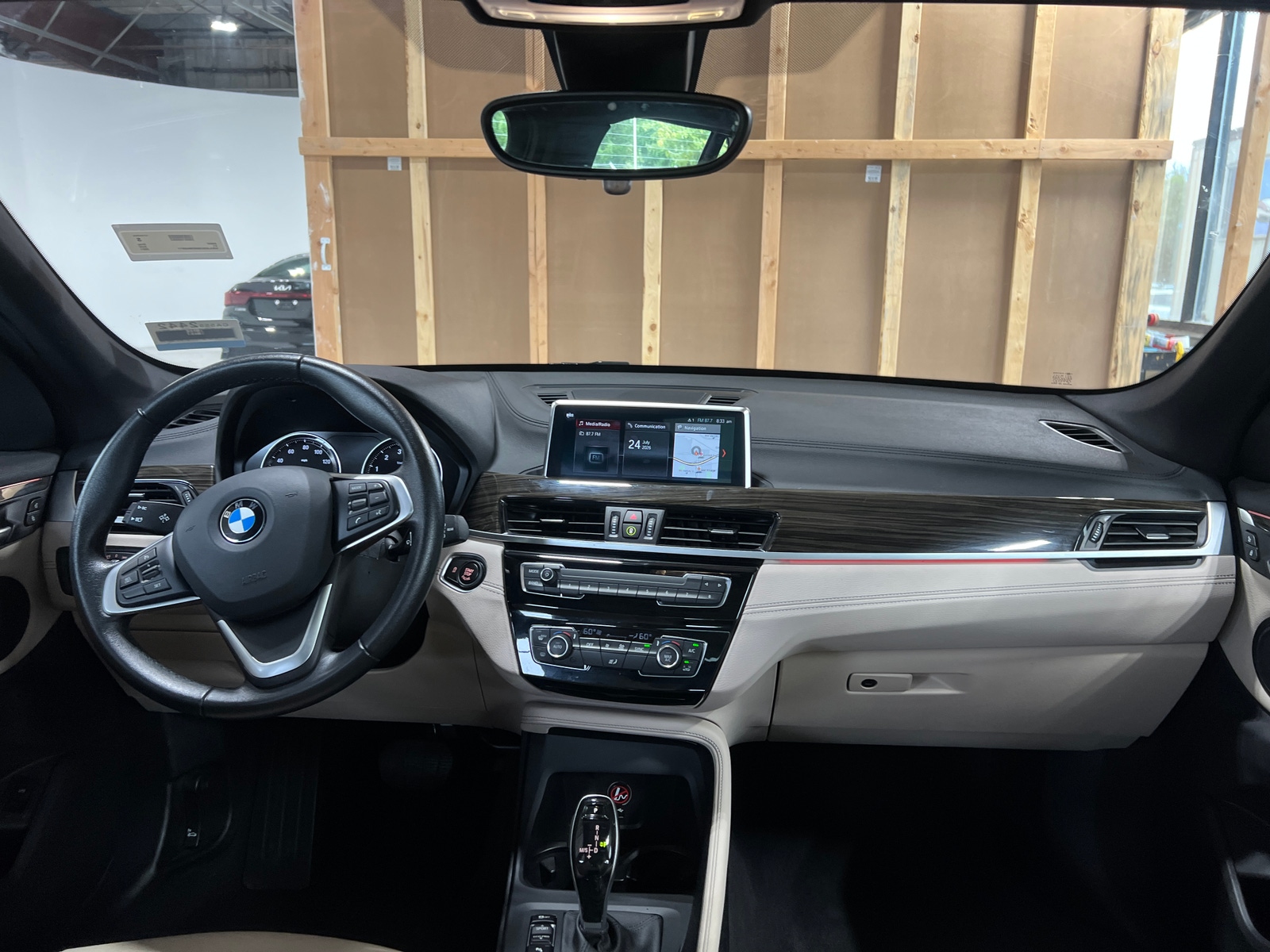 Thumbnail: 2021 BMW X1 - 2