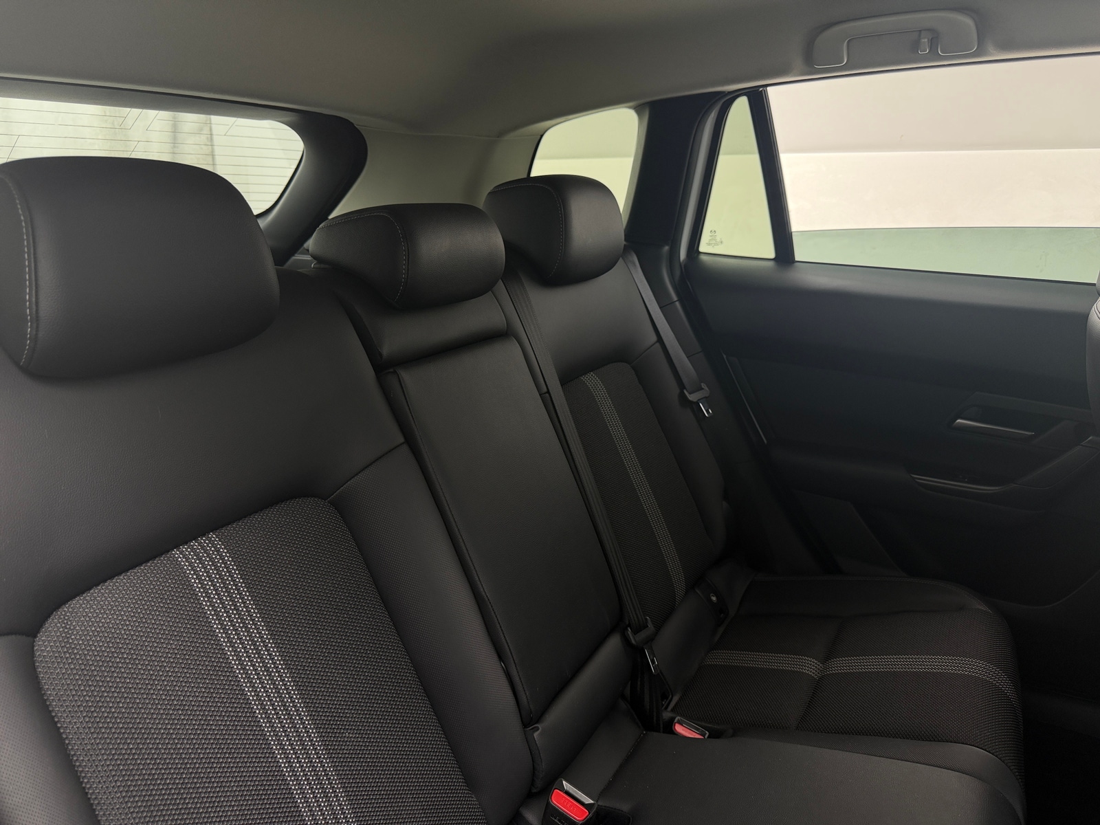 Thumbnail: 2025 Mazda CX-50 - 5