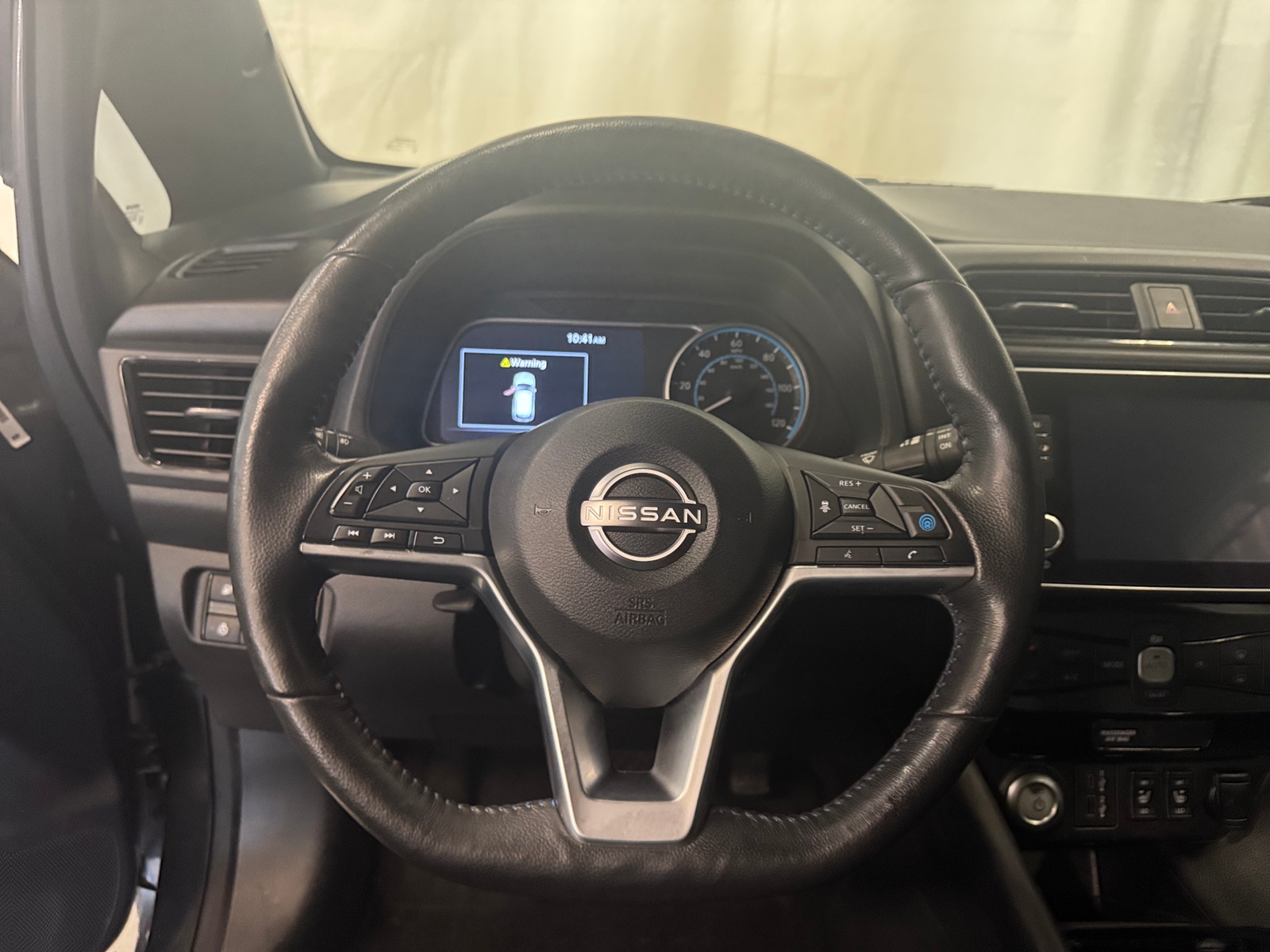 Thumbnail: 2023 Nissan Leaf - 5
