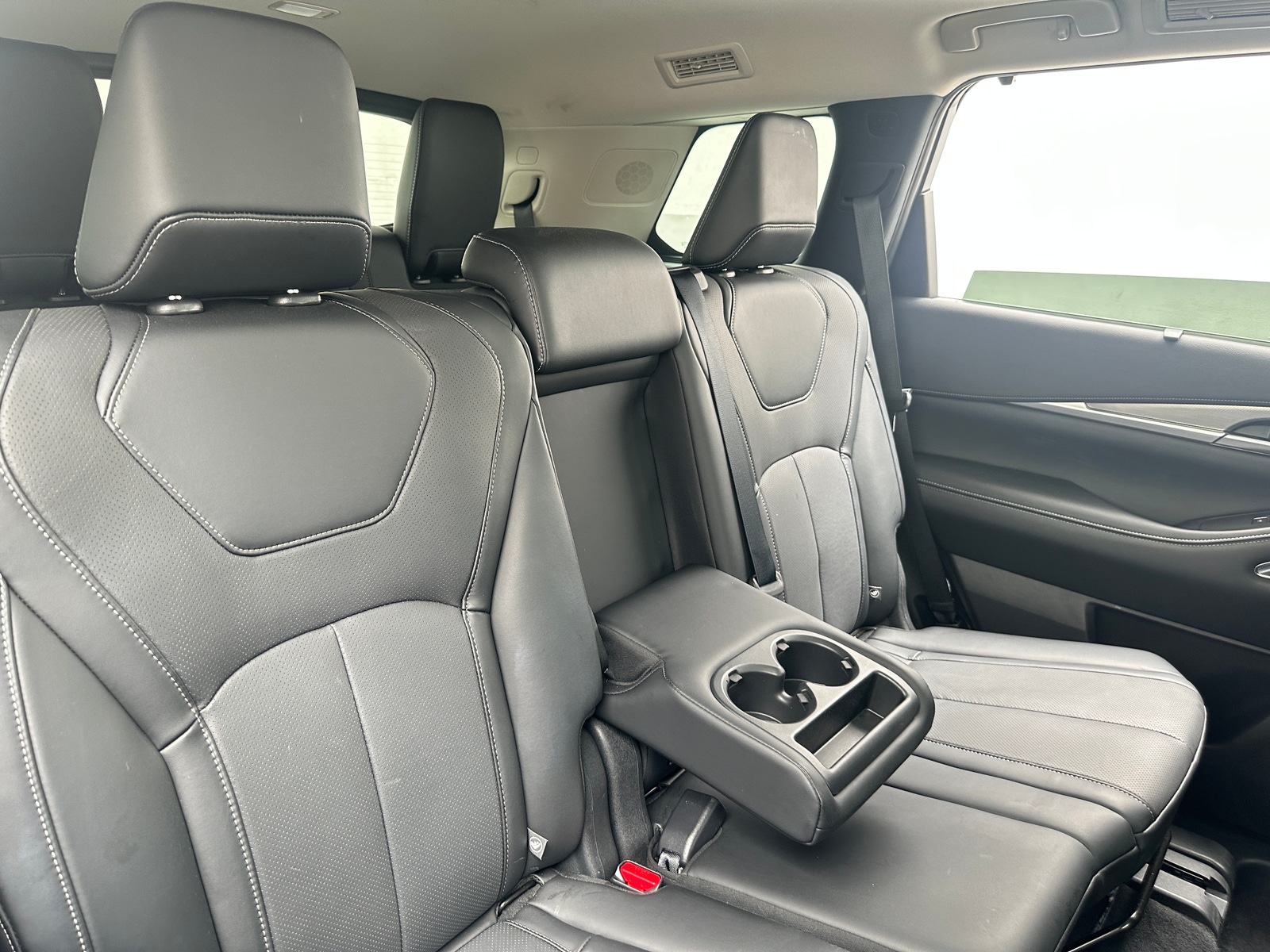 Thumbnail: 2026 INFINITI QX60 - 5