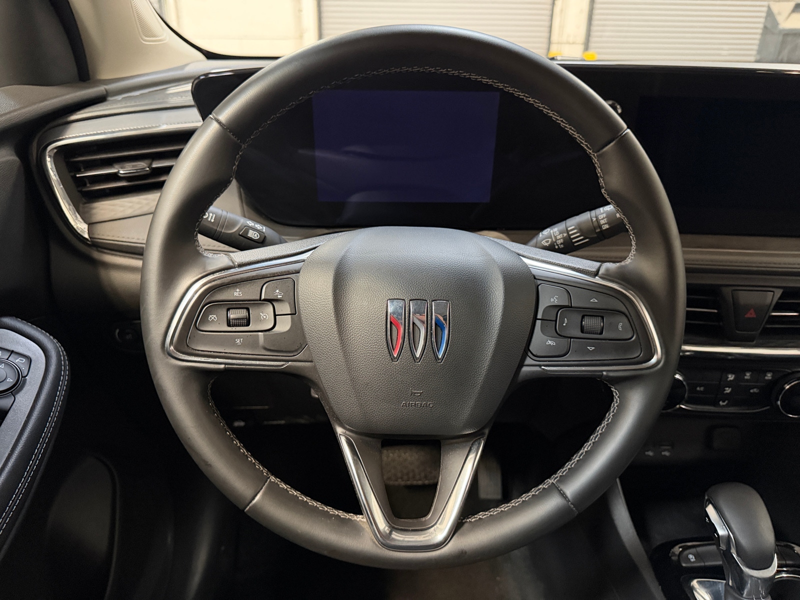 Thumbnail: 2025 Buick Encore GX - 4