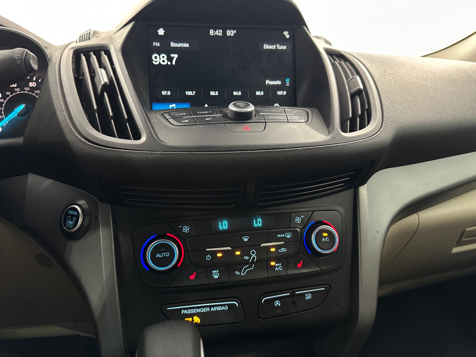 Thumbnail: 2019 Ford Escape - 4
