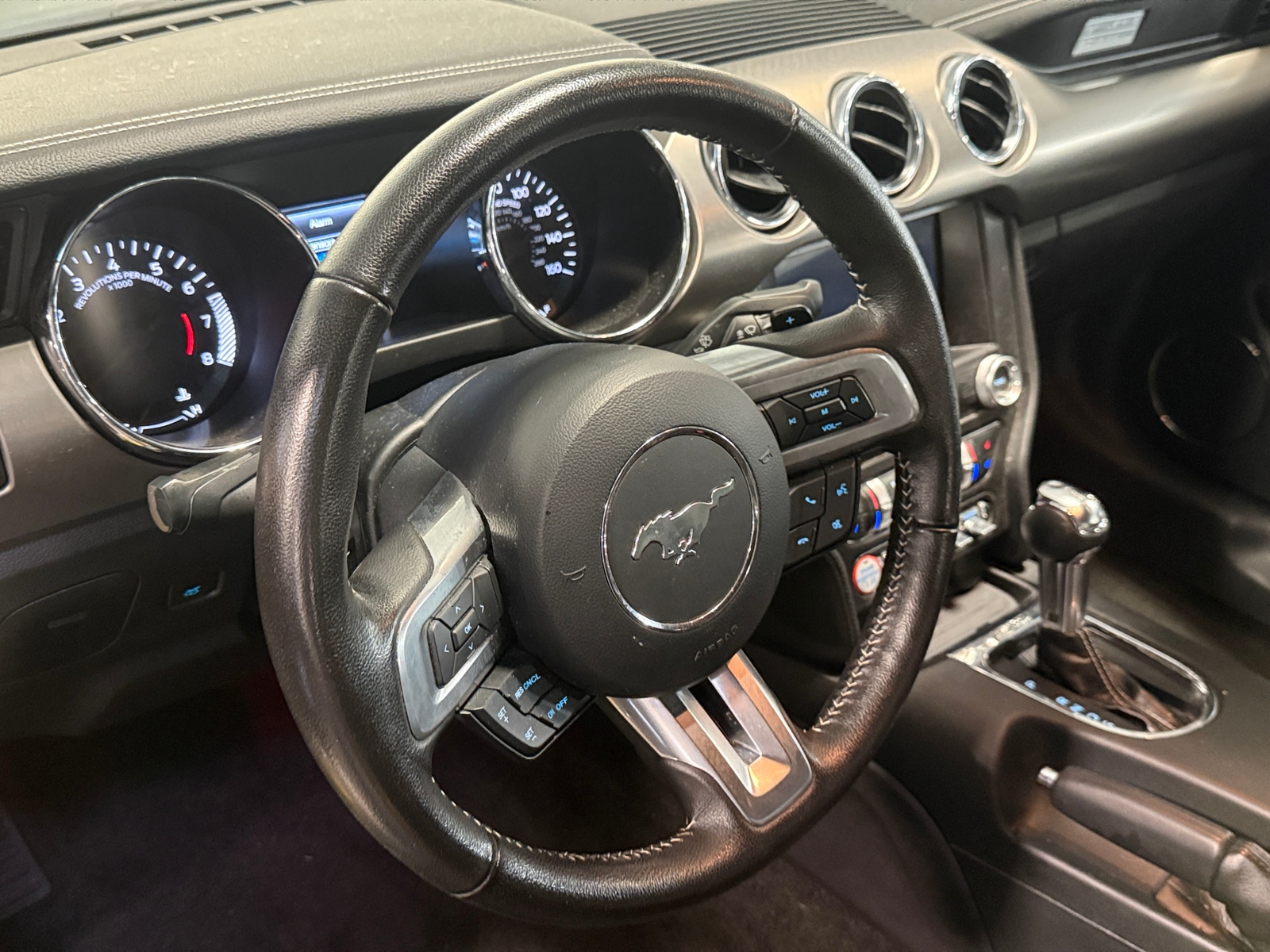 Thumbnail: 2015 Ford Mustang - 3
