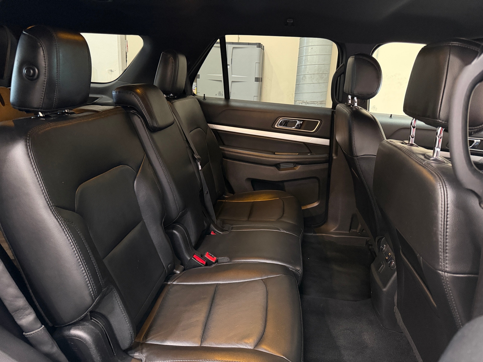 Thumbnail: 2017 Ford Explorer - 5