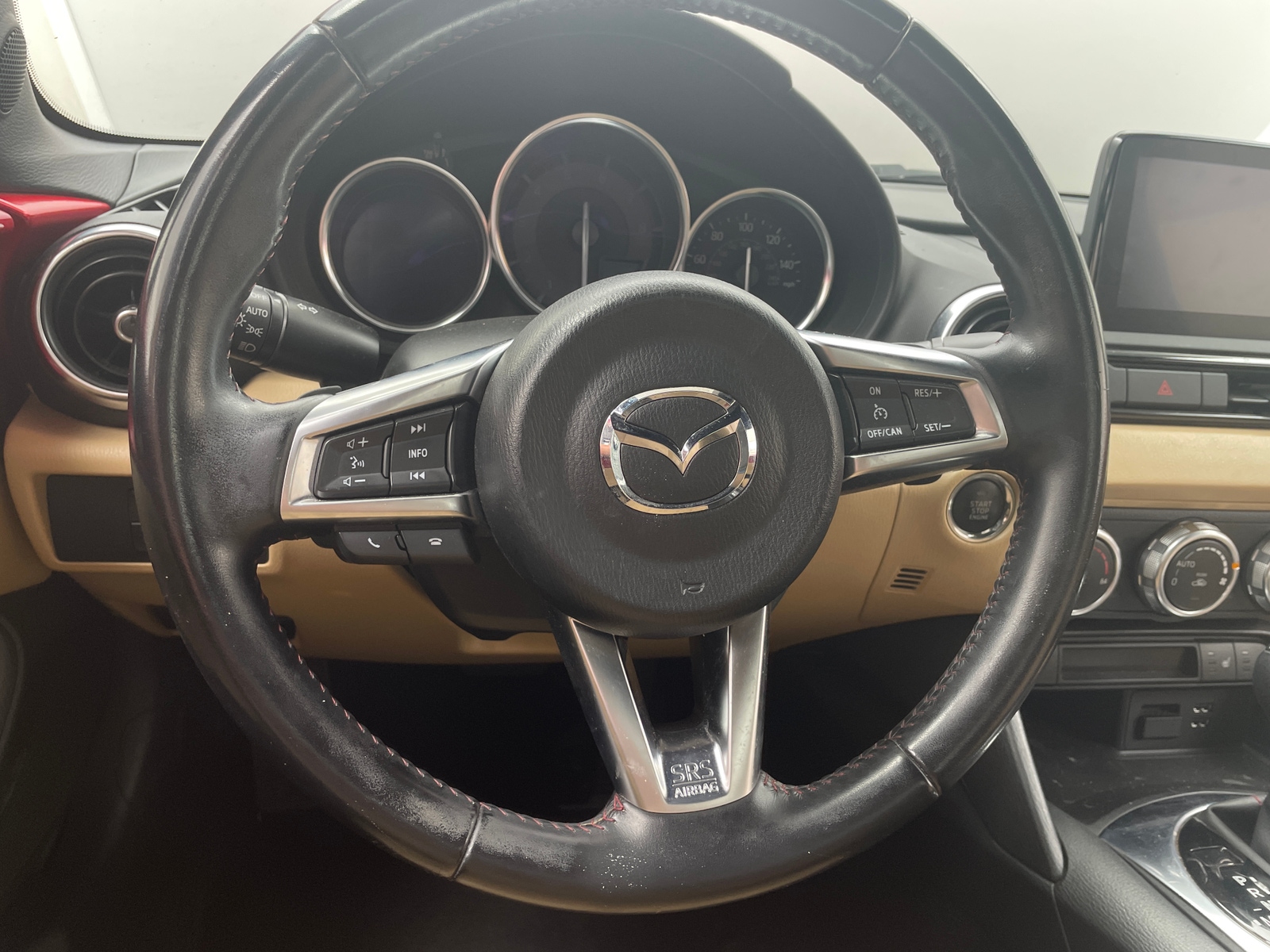 Thumbnail: 2016 Mazda MX-5 Miata - 4