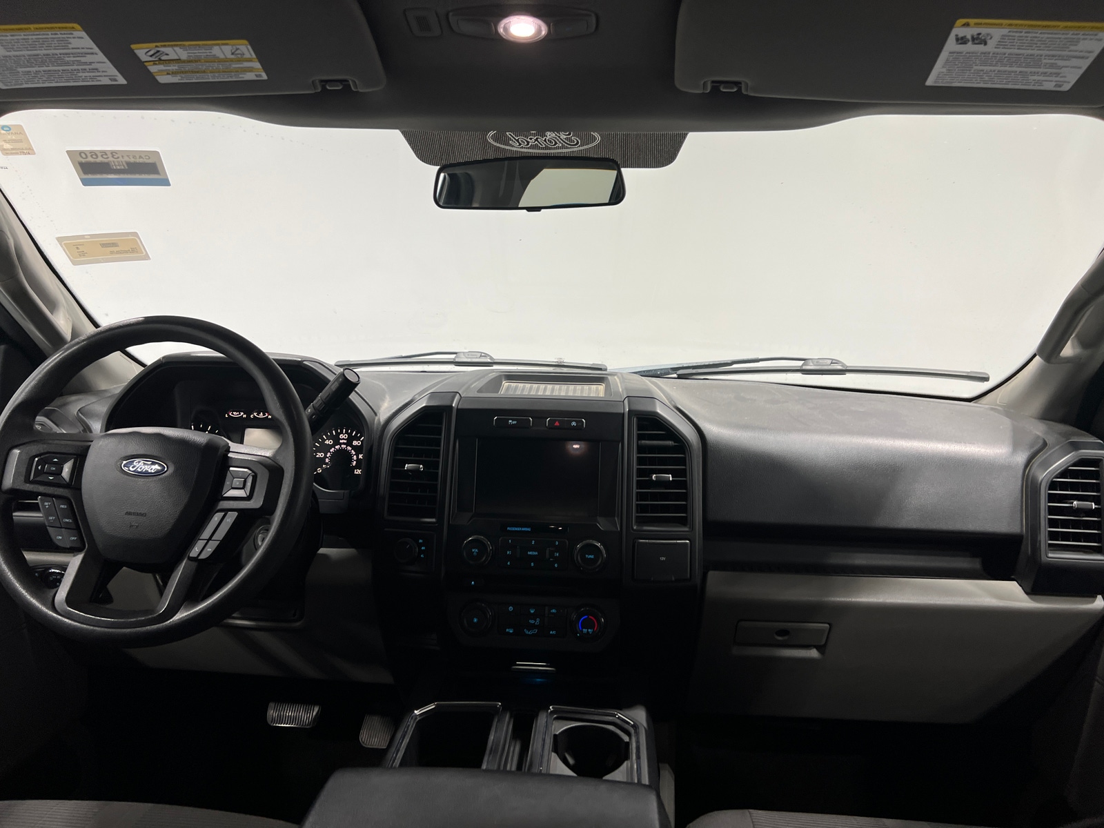 Thumbnail: 2018 Ford Econoline - 3