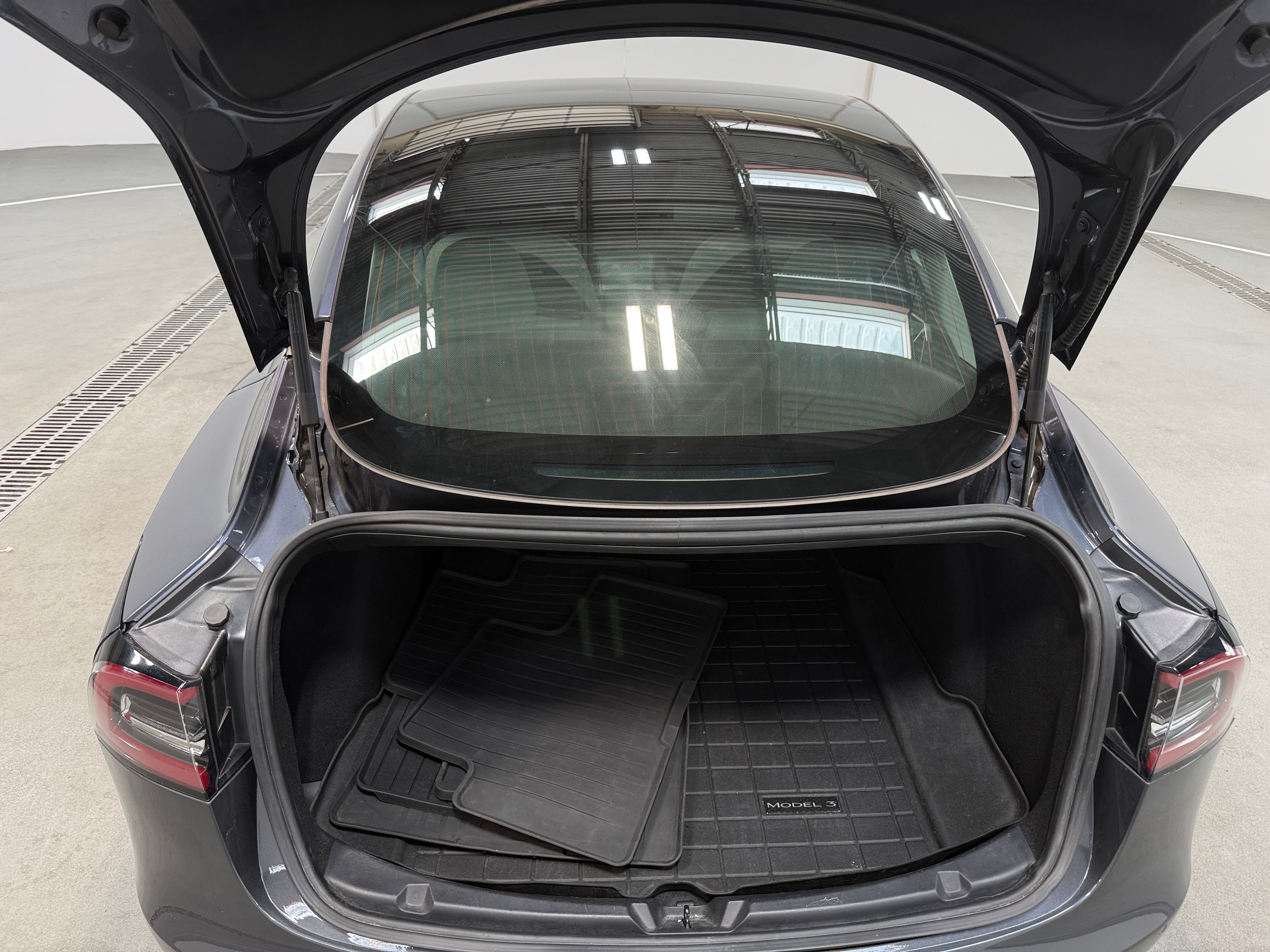 2019 Tesla Model 3 Base