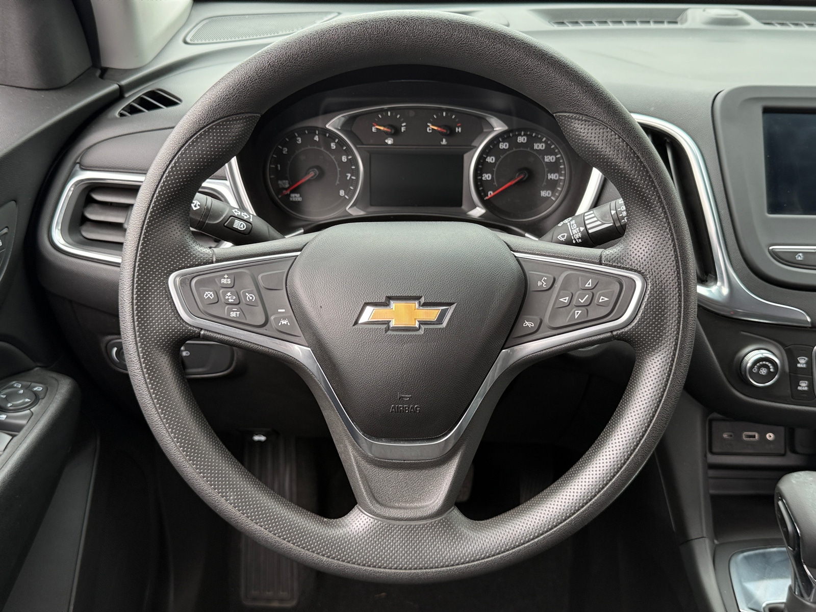 Thumbnail: 2022 Chevrolet Equinox - 5