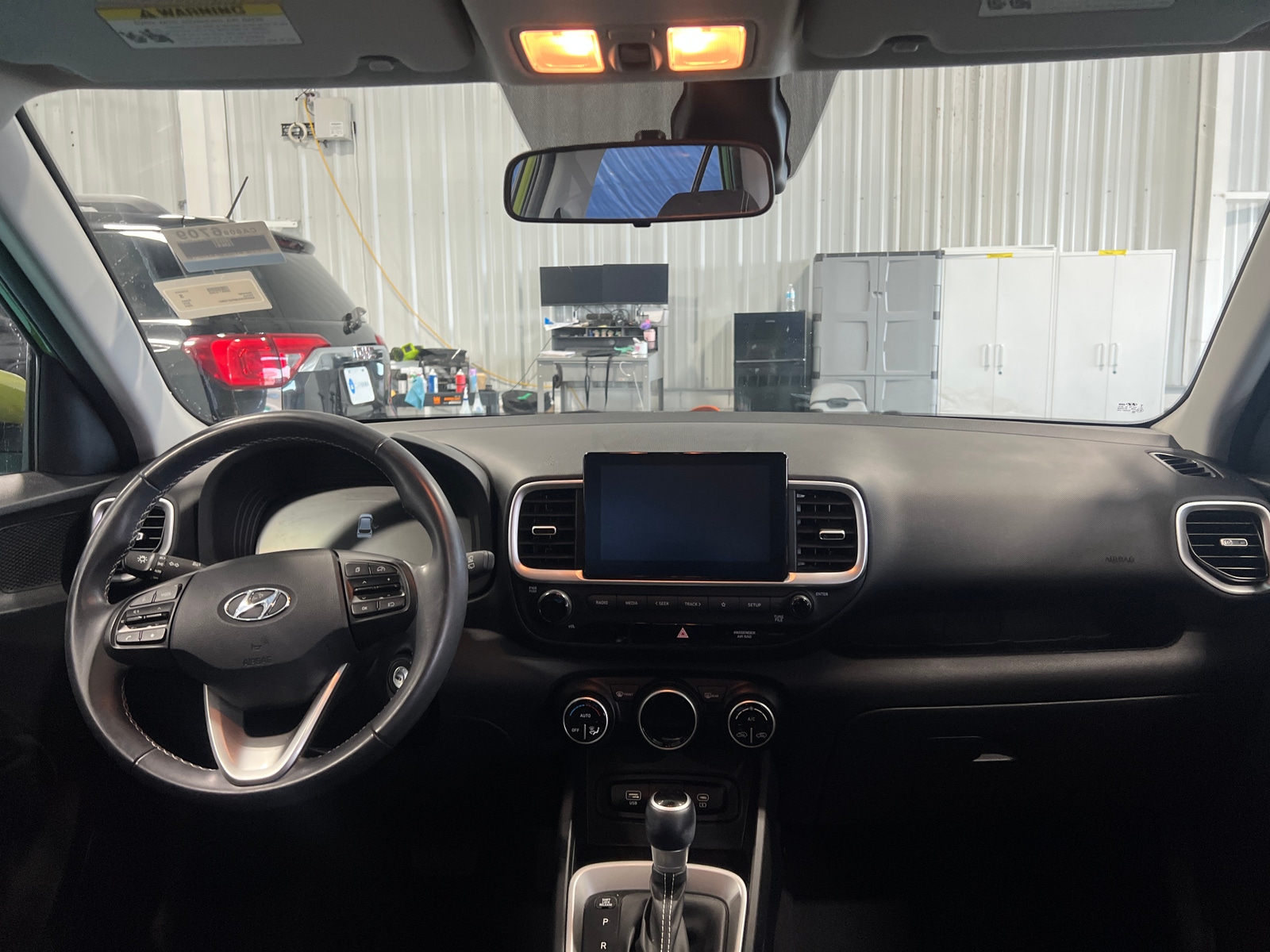 Thumbnail: 2023 Hyundai Venue - 3