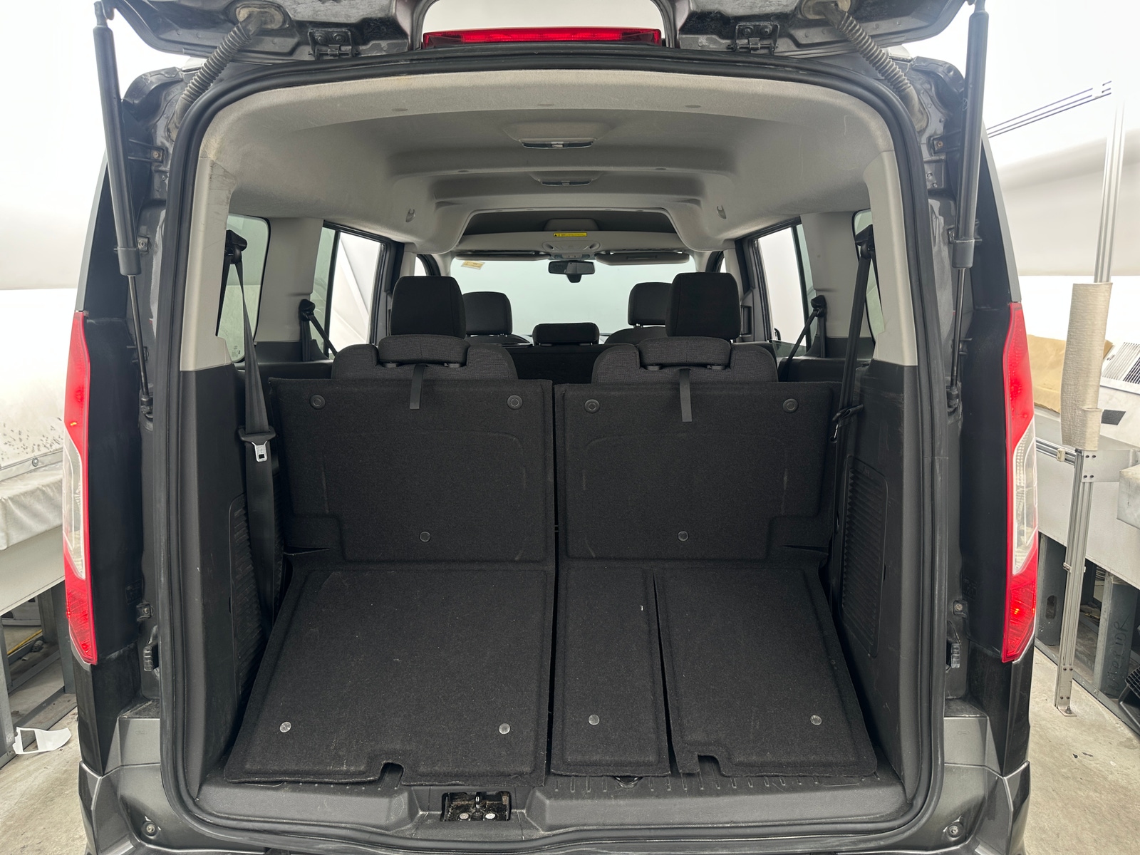 Thumbnail: 2017 Ford Transit Series - 7