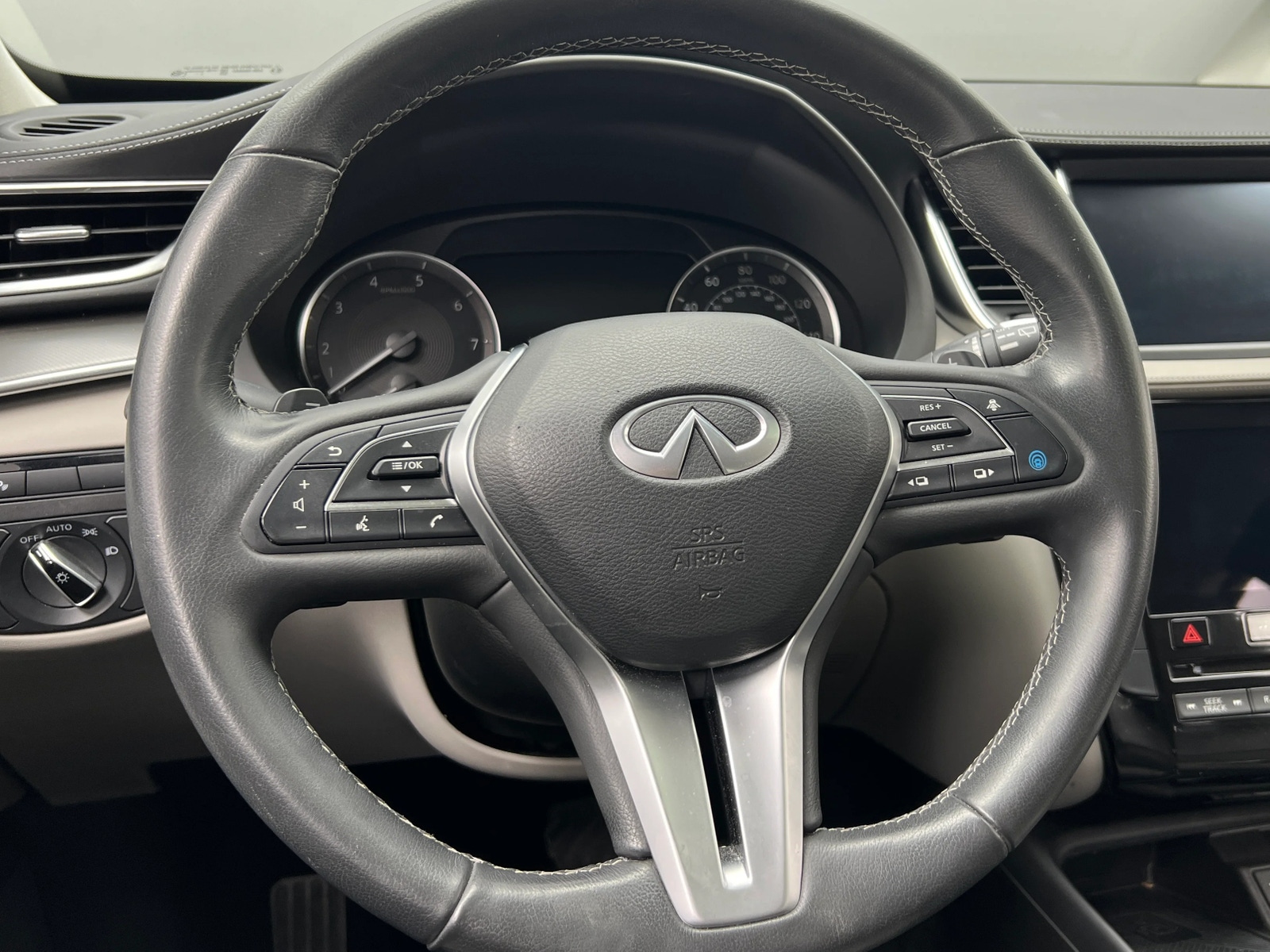 Thumbnail: 2023 INFINITI QX50 - 4