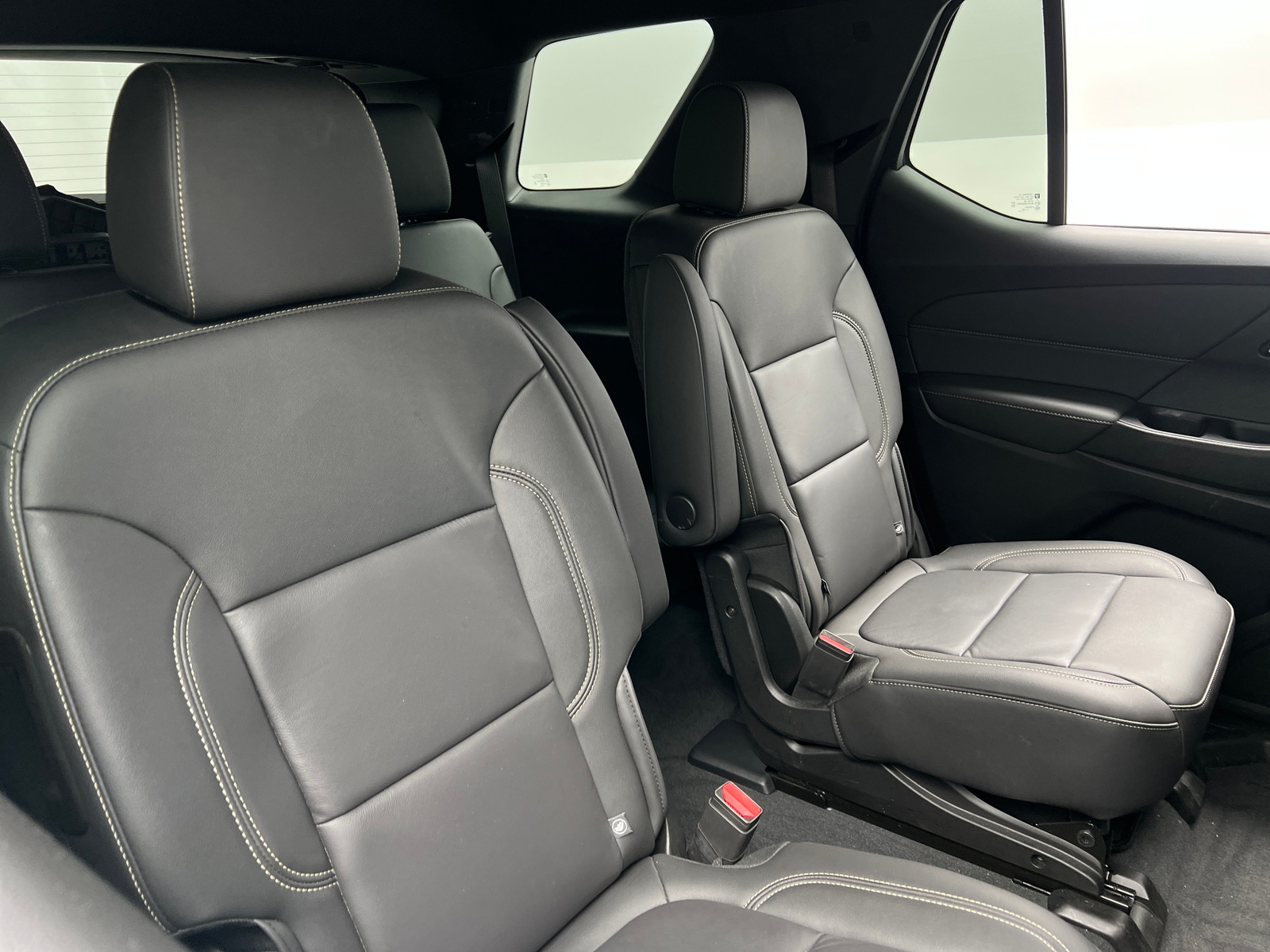 Thumbnail: 2023 Chevrolet Traverse - 5