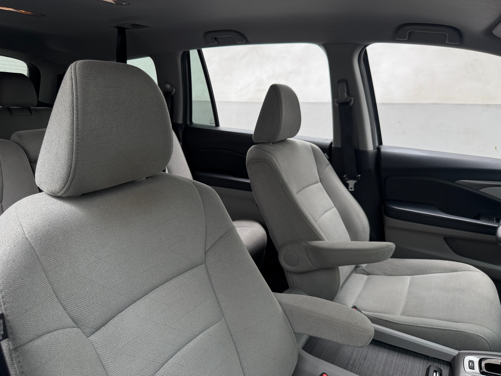 Thumbnail: 2019 Honda Pilot - 2