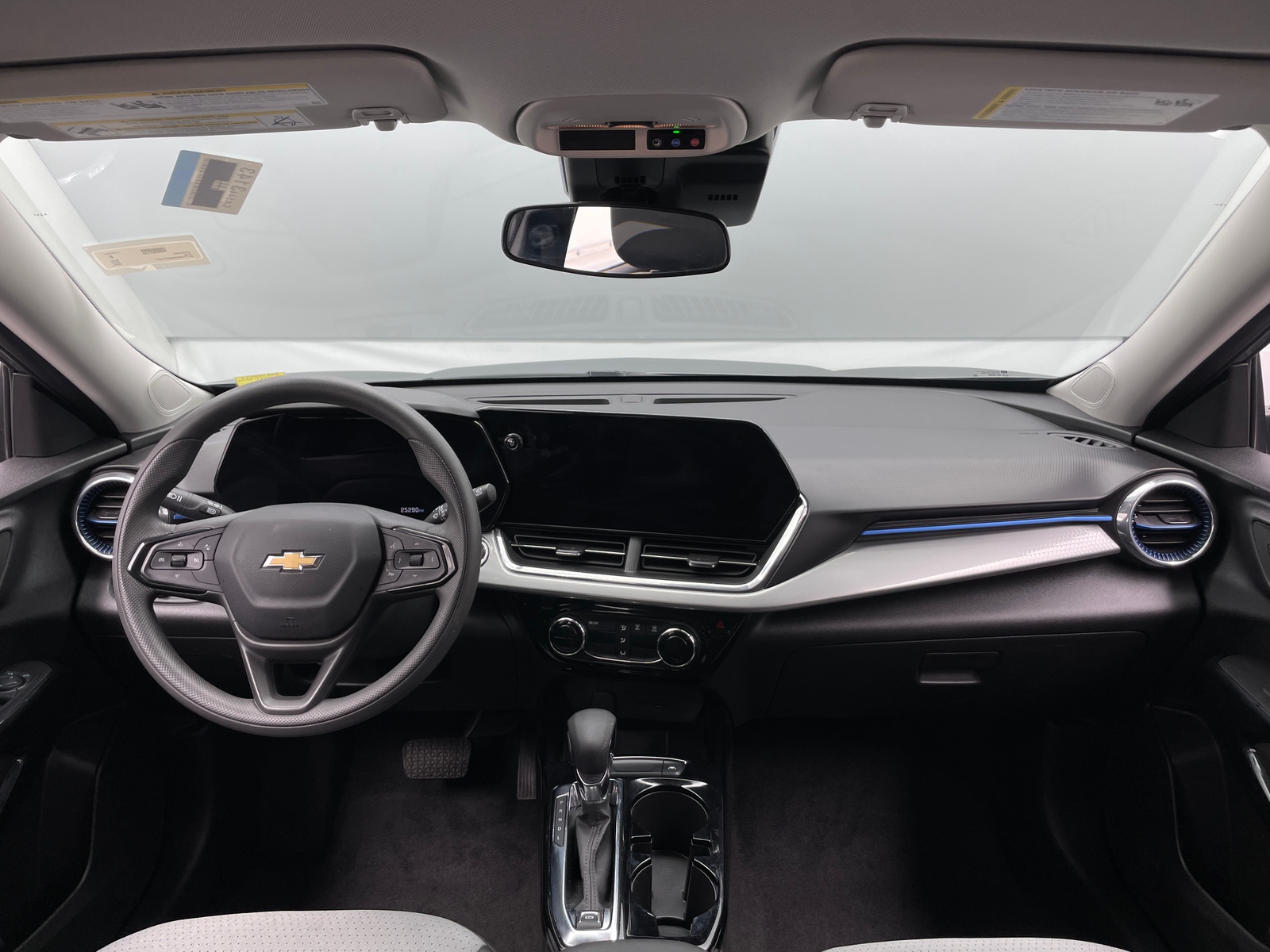 Thumbnail: 2025 Chevrolet Trax - 2