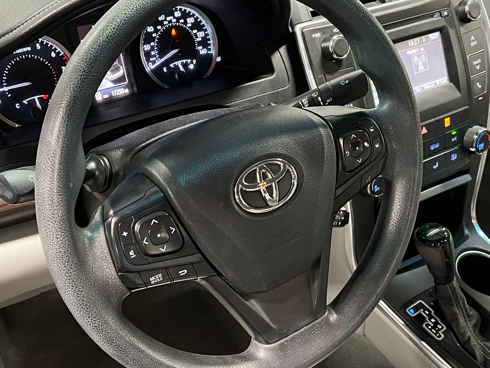 Thumbnail: 2016 Toyota Camry - 5