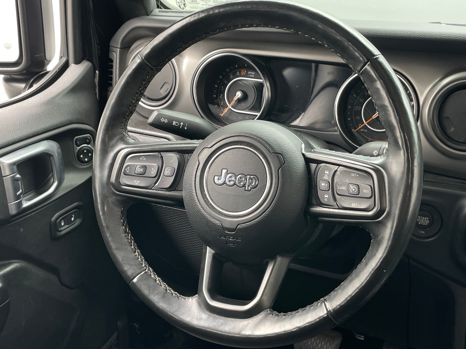 Thumbnail: 2022 Jeep Gladiator - 5
