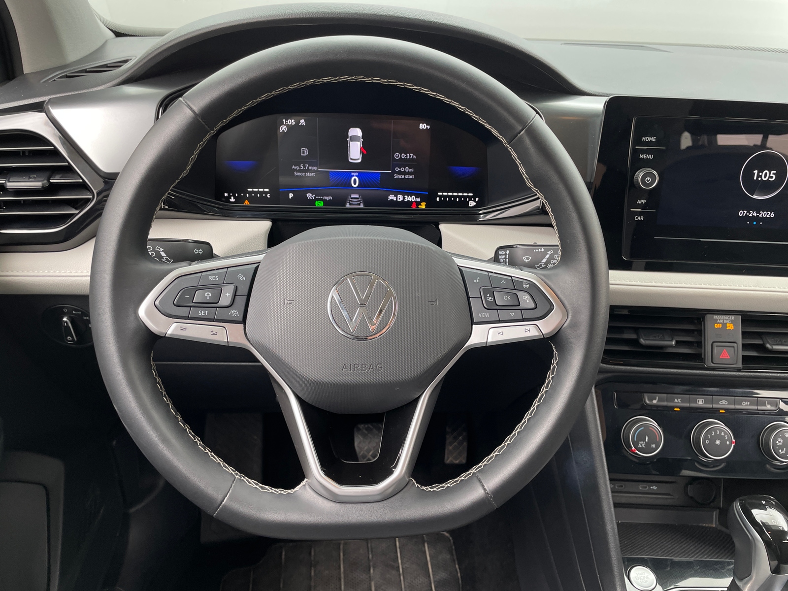 Thumbnail: 2025 Volkswagen Taos - 5