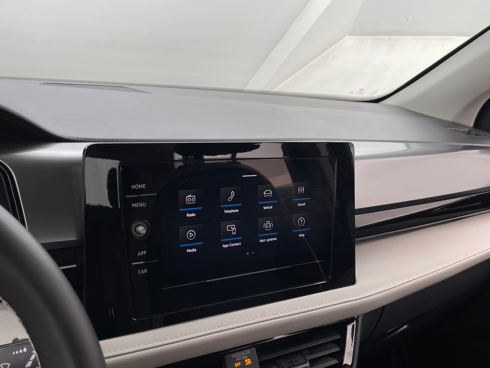 Thumbnail: 2025 Volkswagen Taos - 4