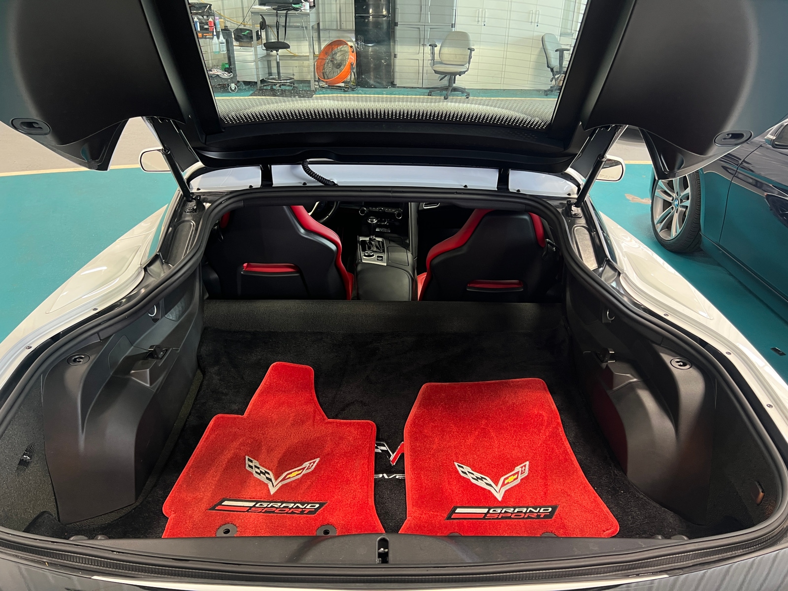 Thumbnail: 2019 Chevrolet Corvette - 4