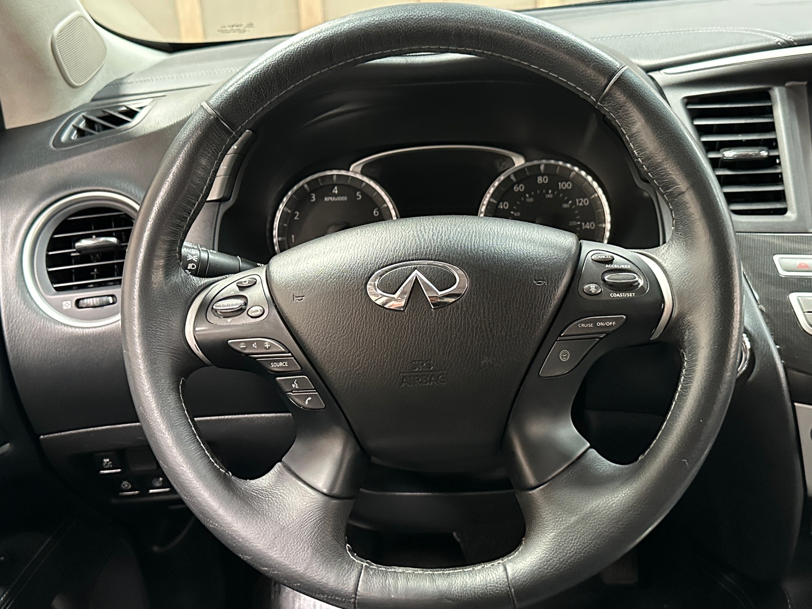 Thumbnail: 2018 INFINITI QX60 - 4