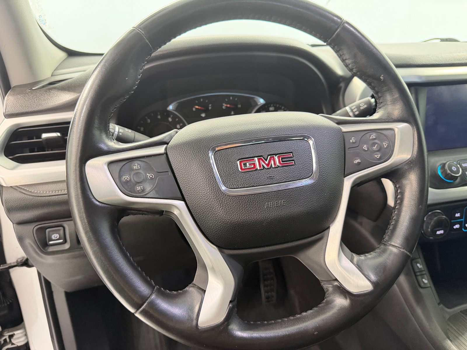 Thumbnail: 2019 GMC Acadia - 4