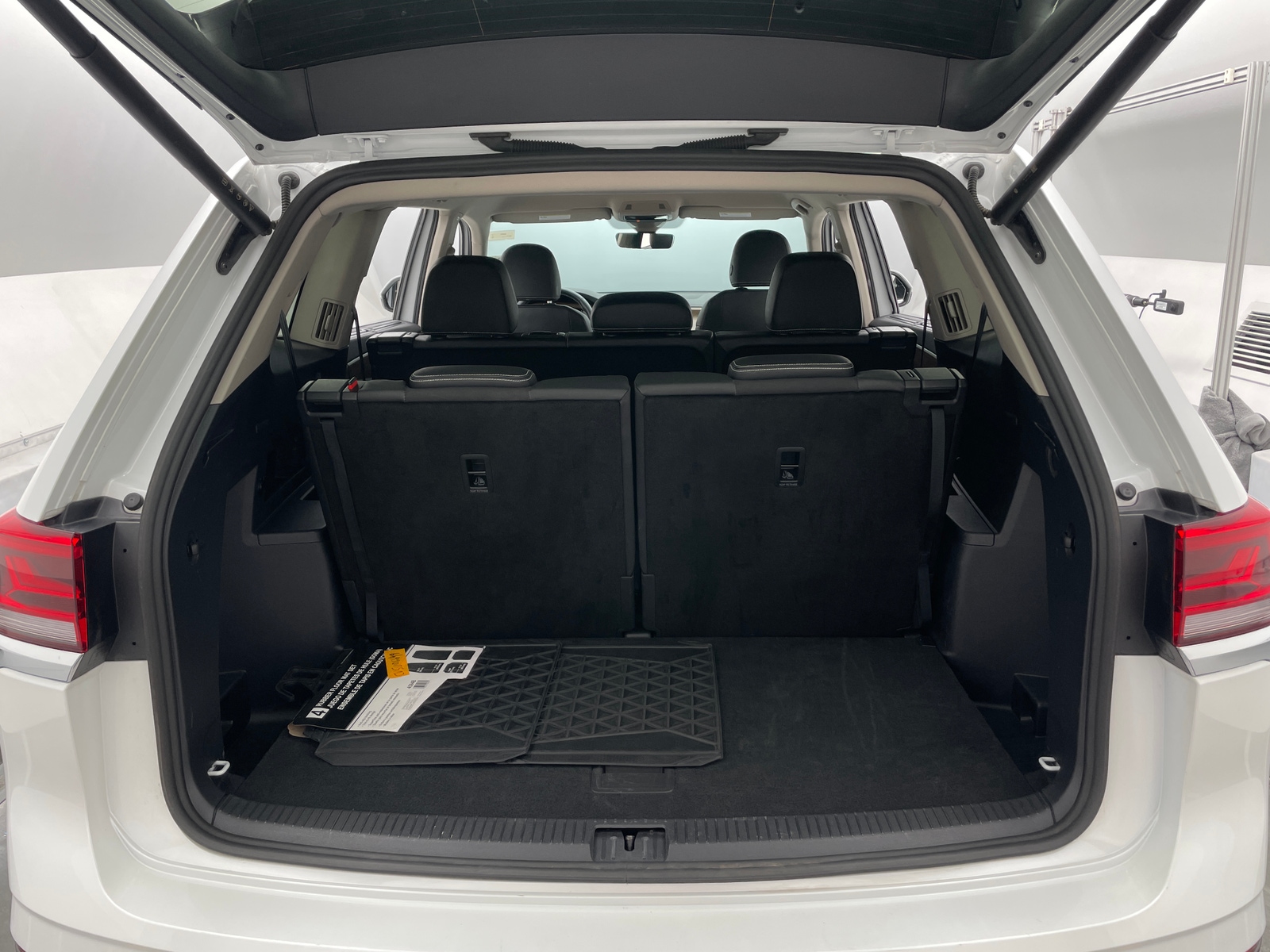 Thumbnail: 2026 Volkswagen Atlas - 6