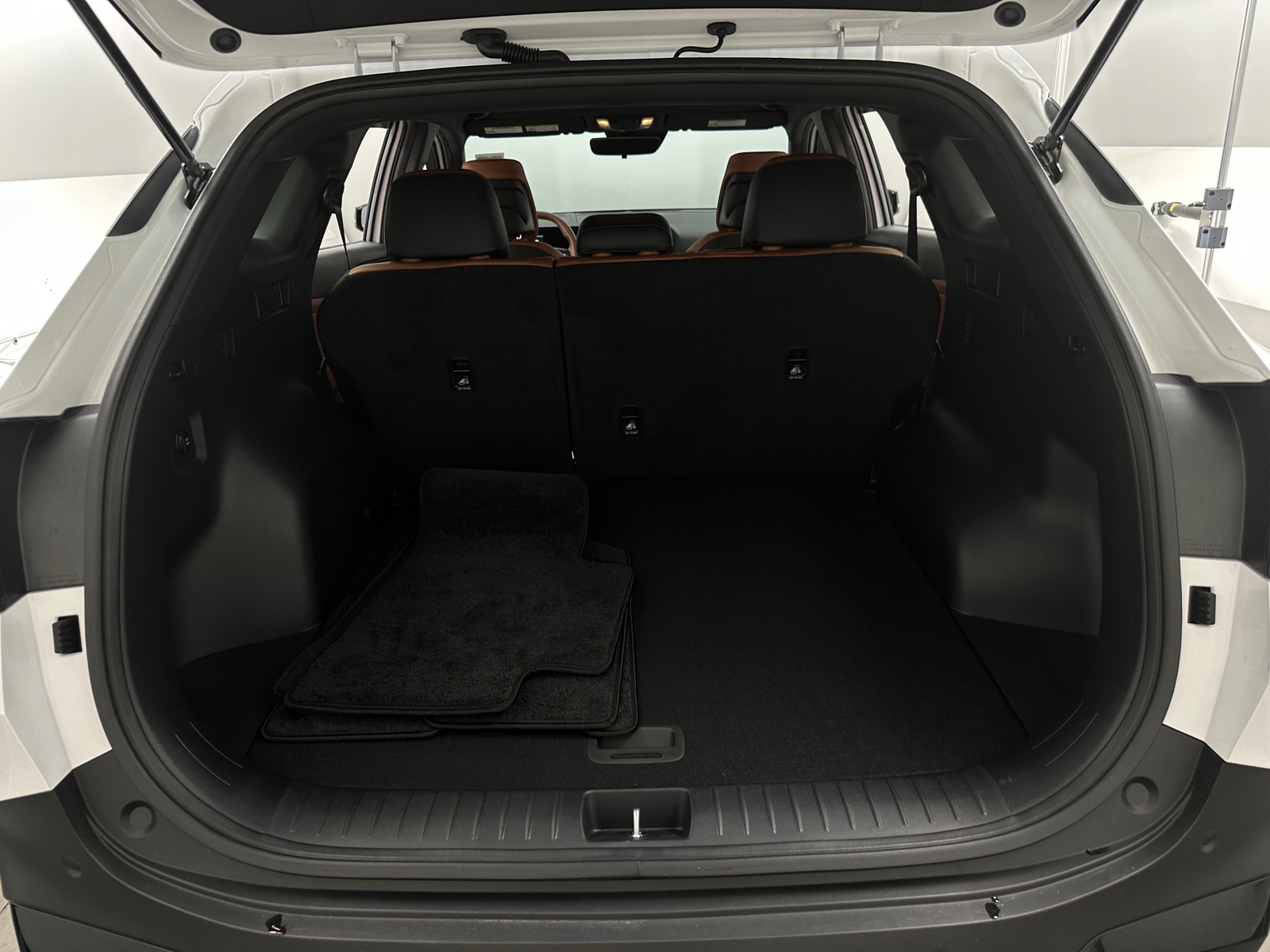 Thumbnail: 2026 Kia Sportage - 6