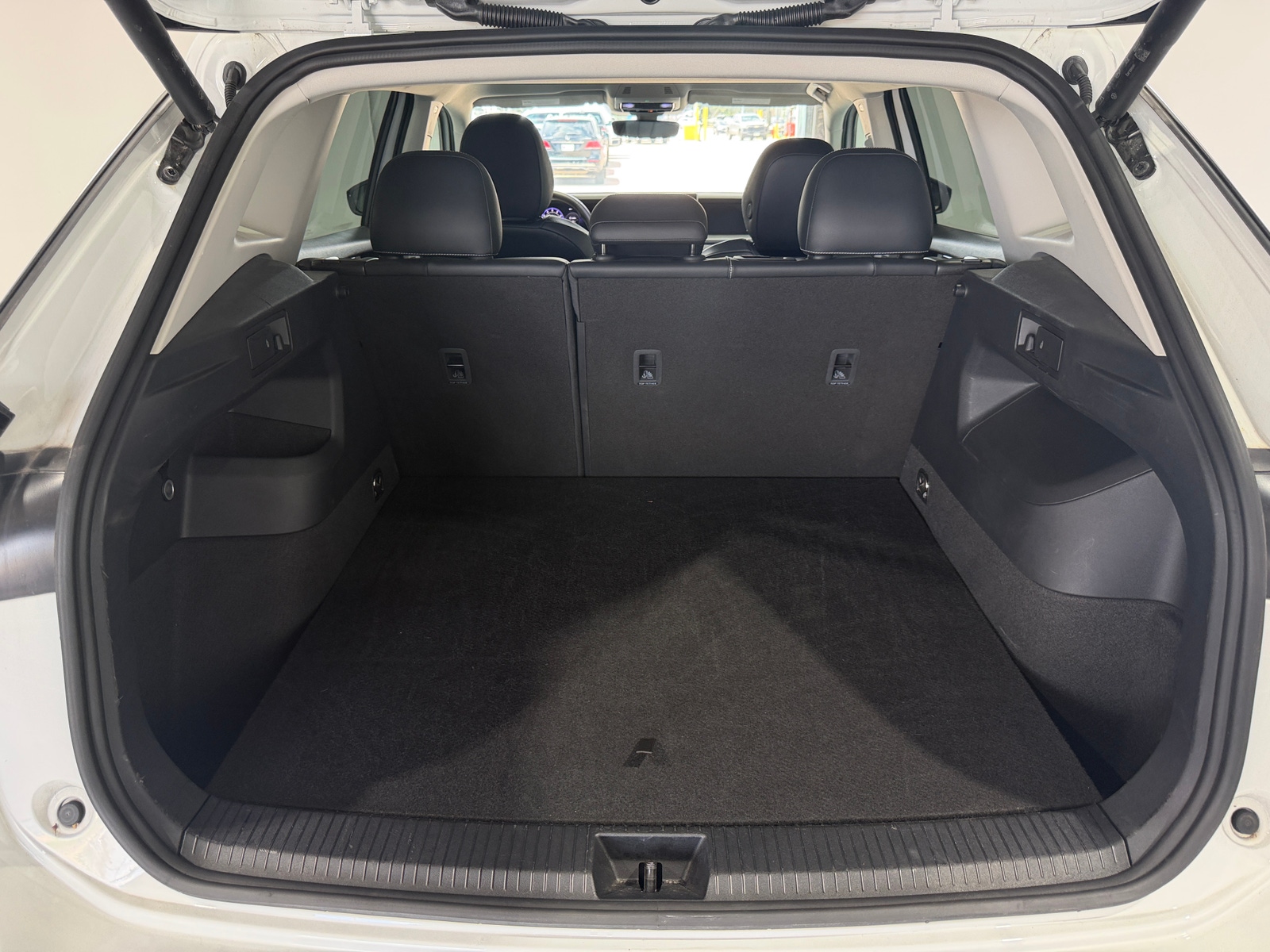Thumbnail: 2026 Volkswagen Tiguan - 7