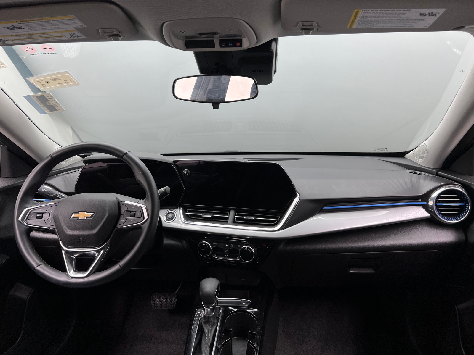 Thumbnail: 2025 Chevrolet Trax - 2