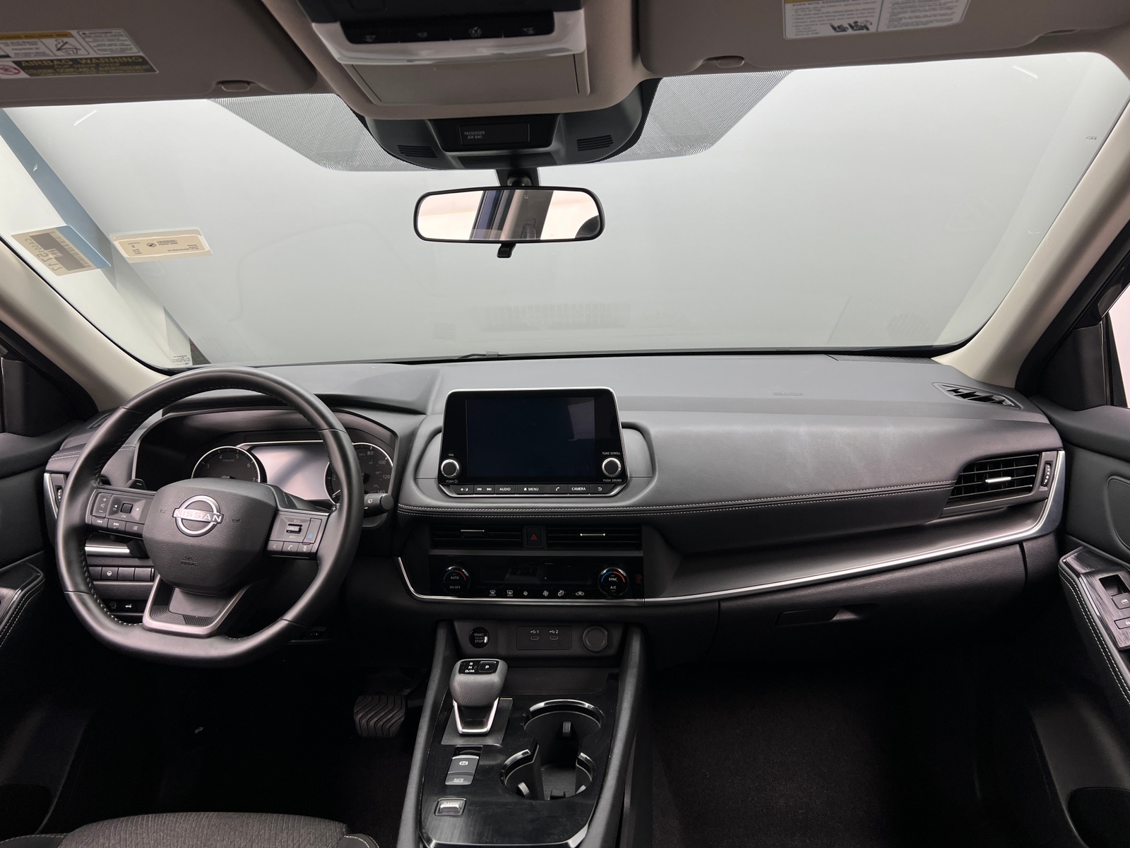 Thumbnail: 2025 Nissan Rogue - 3
