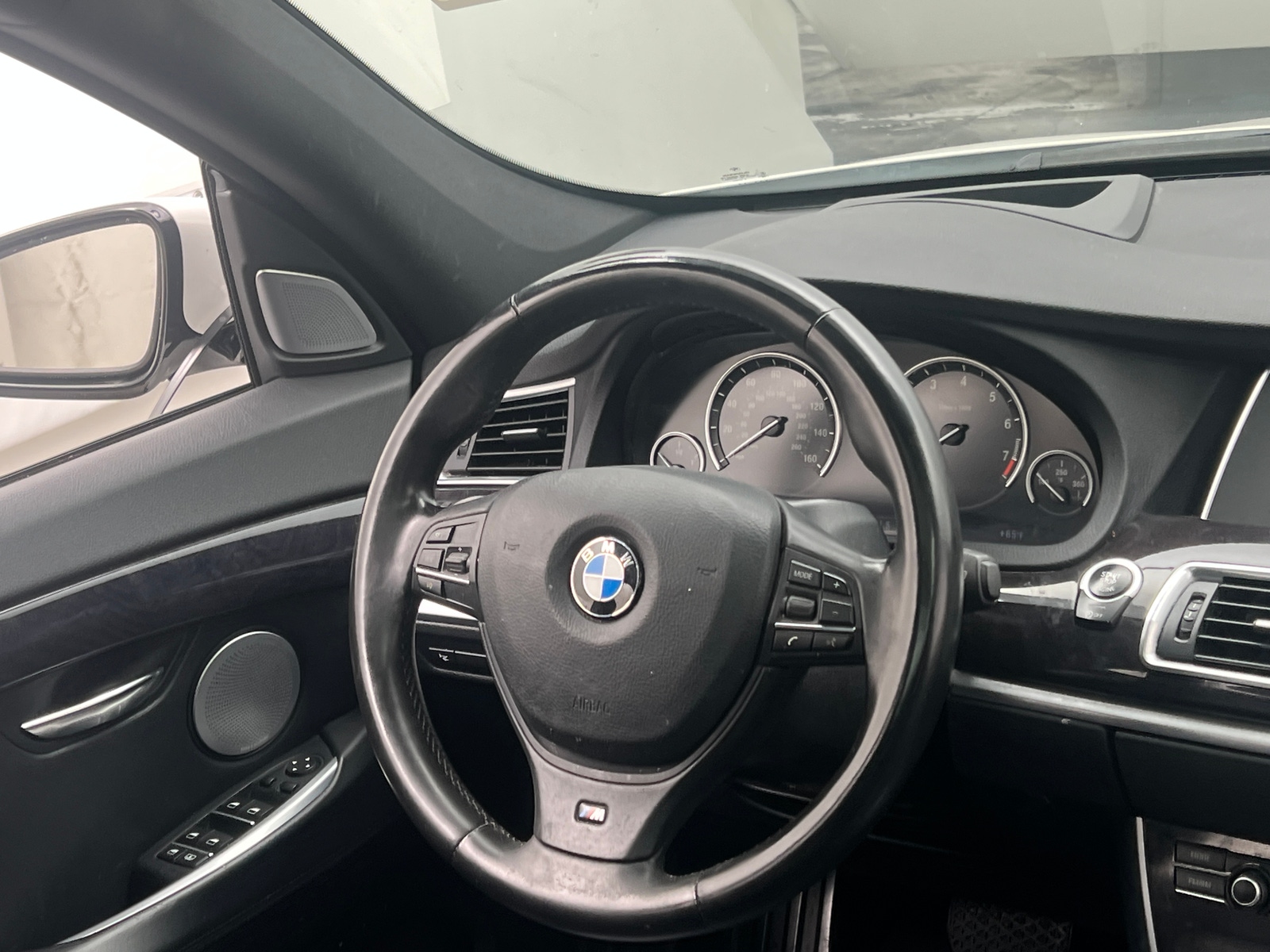 Thumbnail: 2013 BMW 5 Series - 4