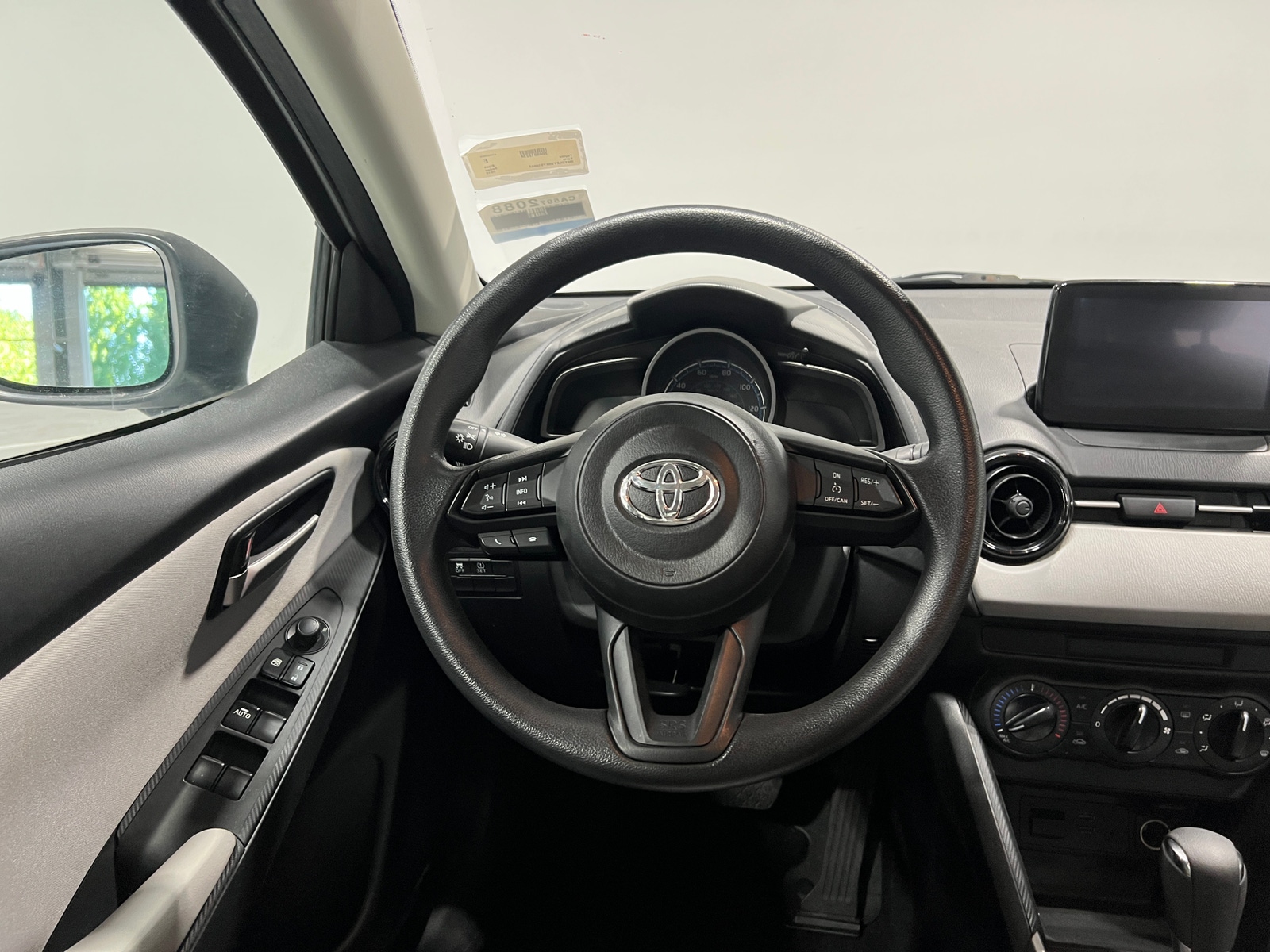 Thumbnail: 2019 Toyota Yaris - 5