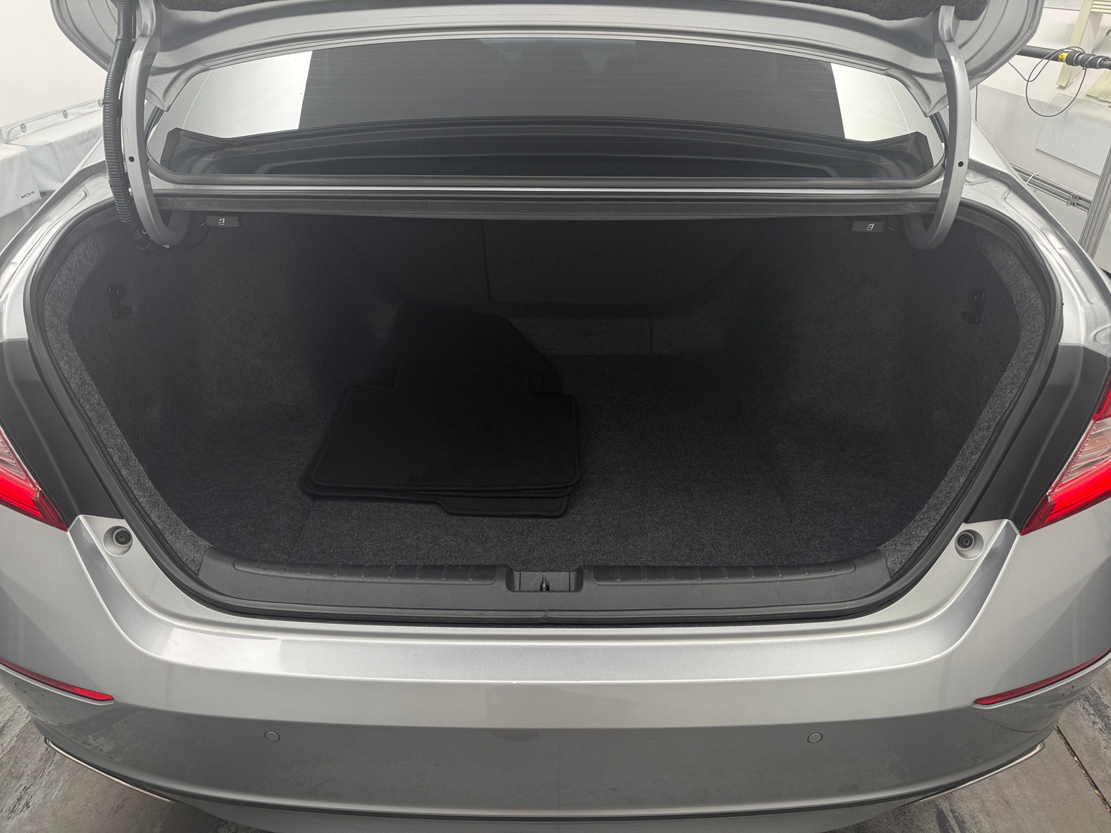 Thumbnail: 2019 Honda Accord - 6
